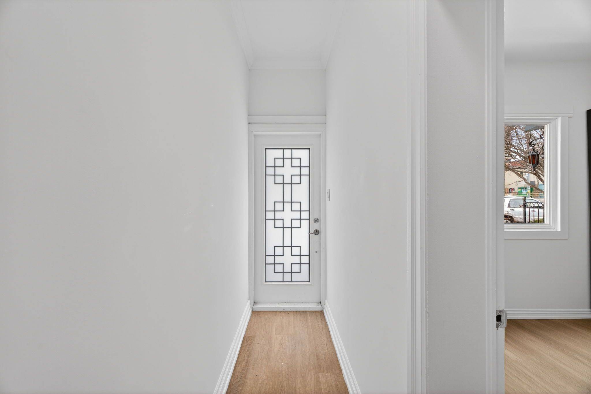 Toronto C02, ON M6G 2K4,7 Ellsworth AVE