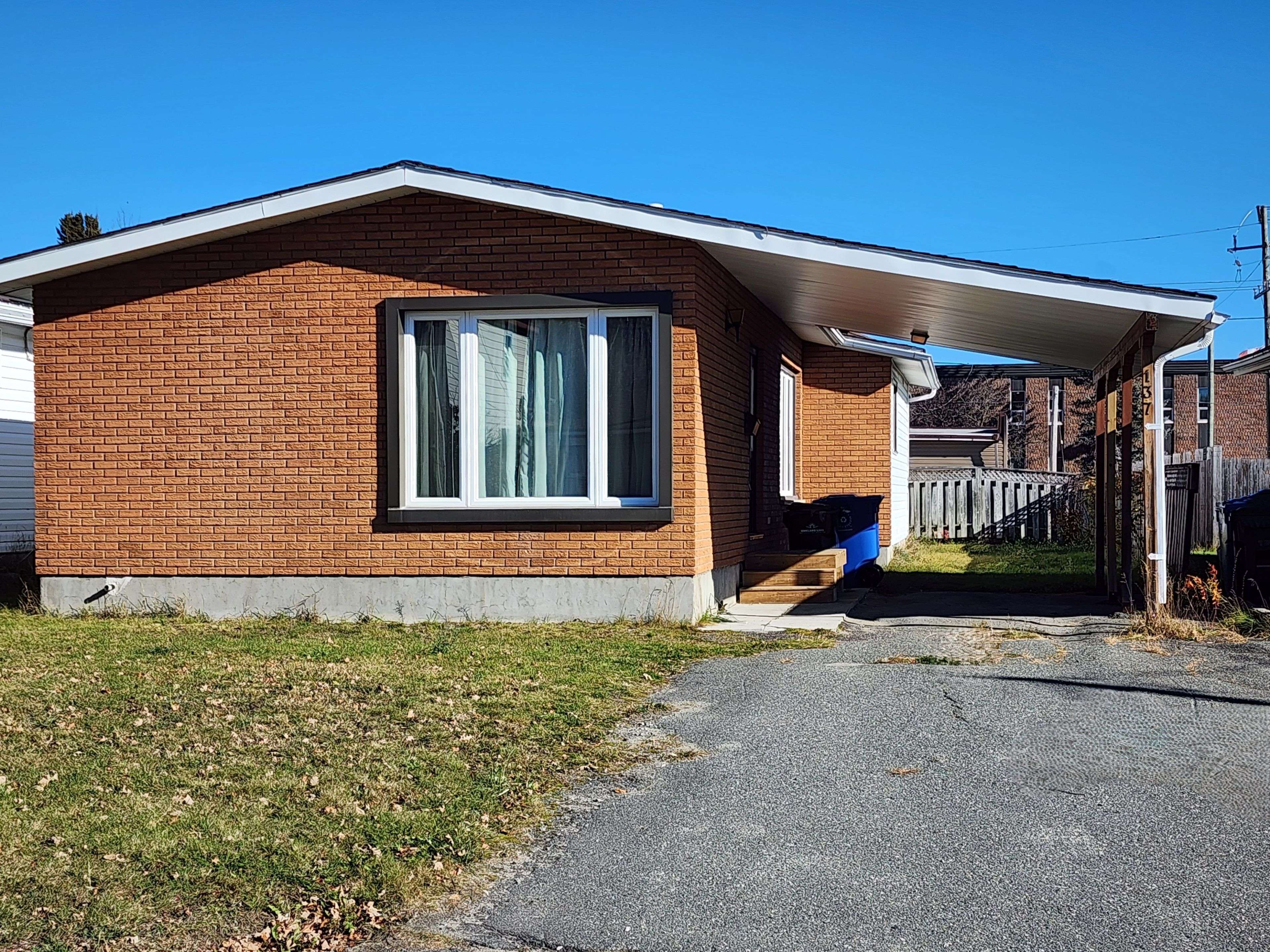 Kirkland Lake, ON P2N 3G2,137 Main ST