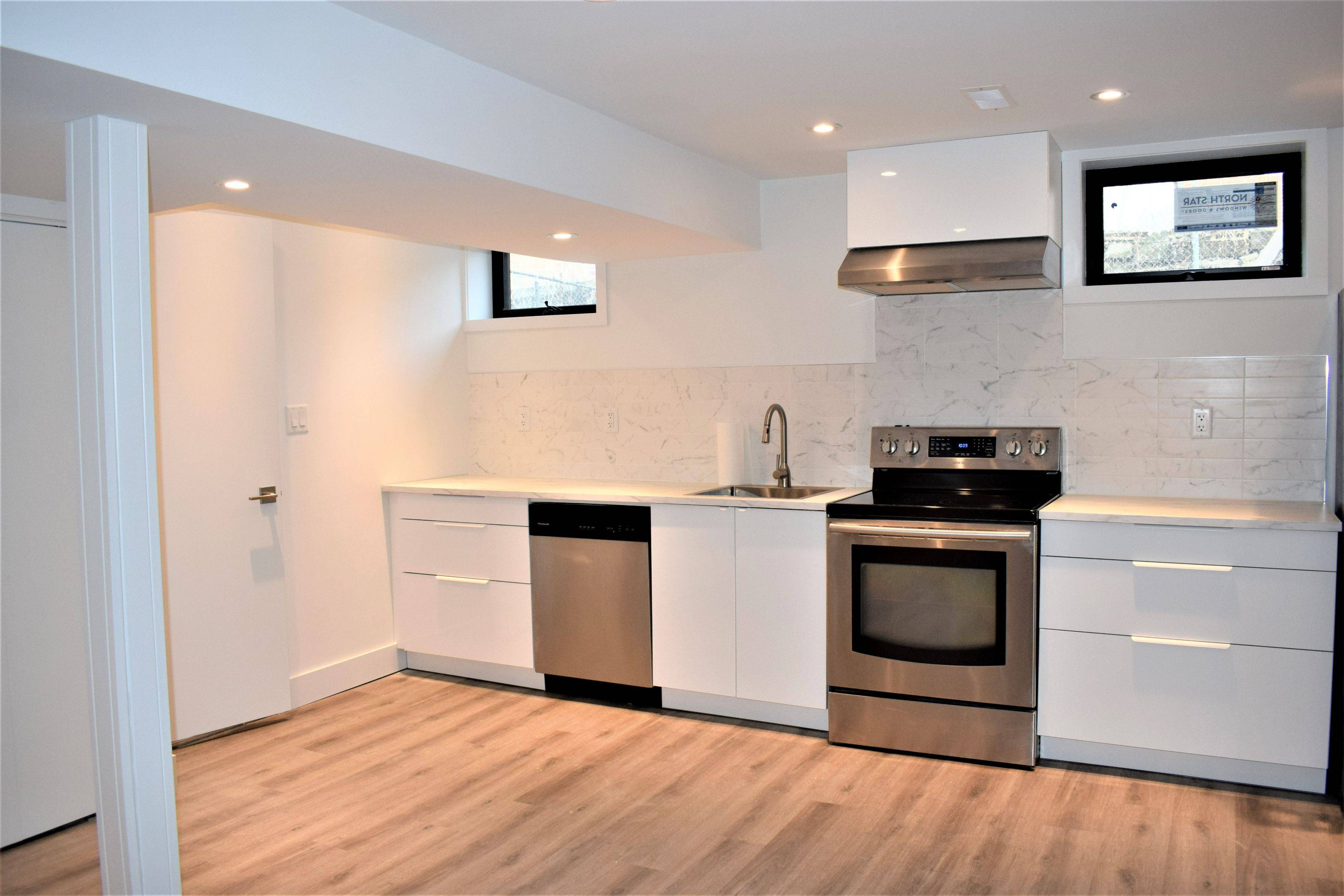 Toronto W05, ON M3M 2A9,33 Ianhall RD #Bsmnt