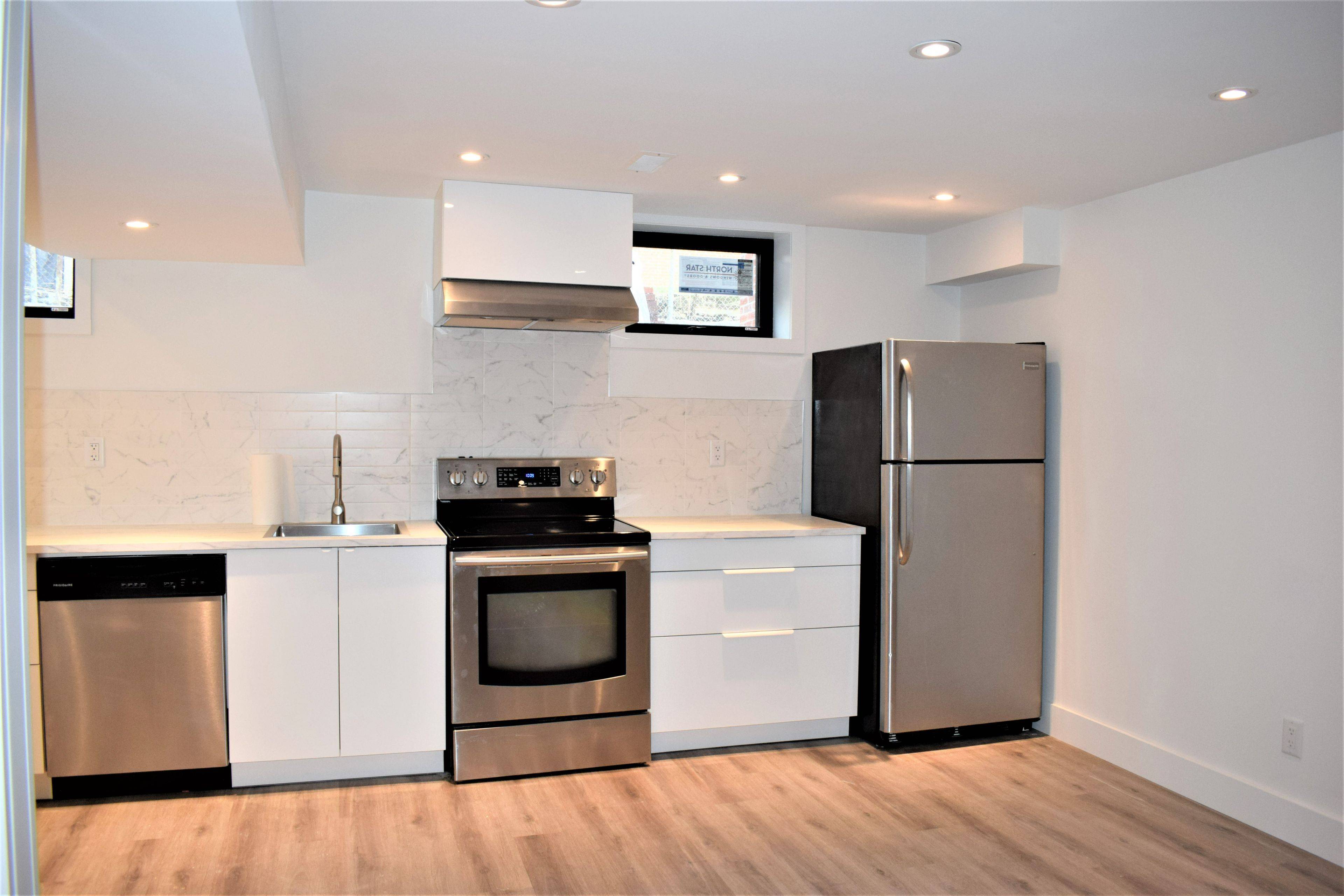 Toronto W05, ON M3M 2A9,33 Ianhall RD #Bsmnt