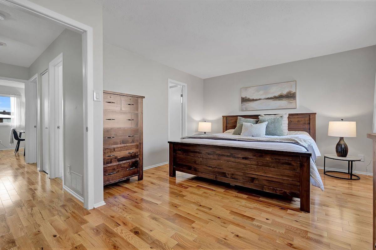 Orleans - Cumberland And Area, ON K1E 3J2,1540 Bourcier DR