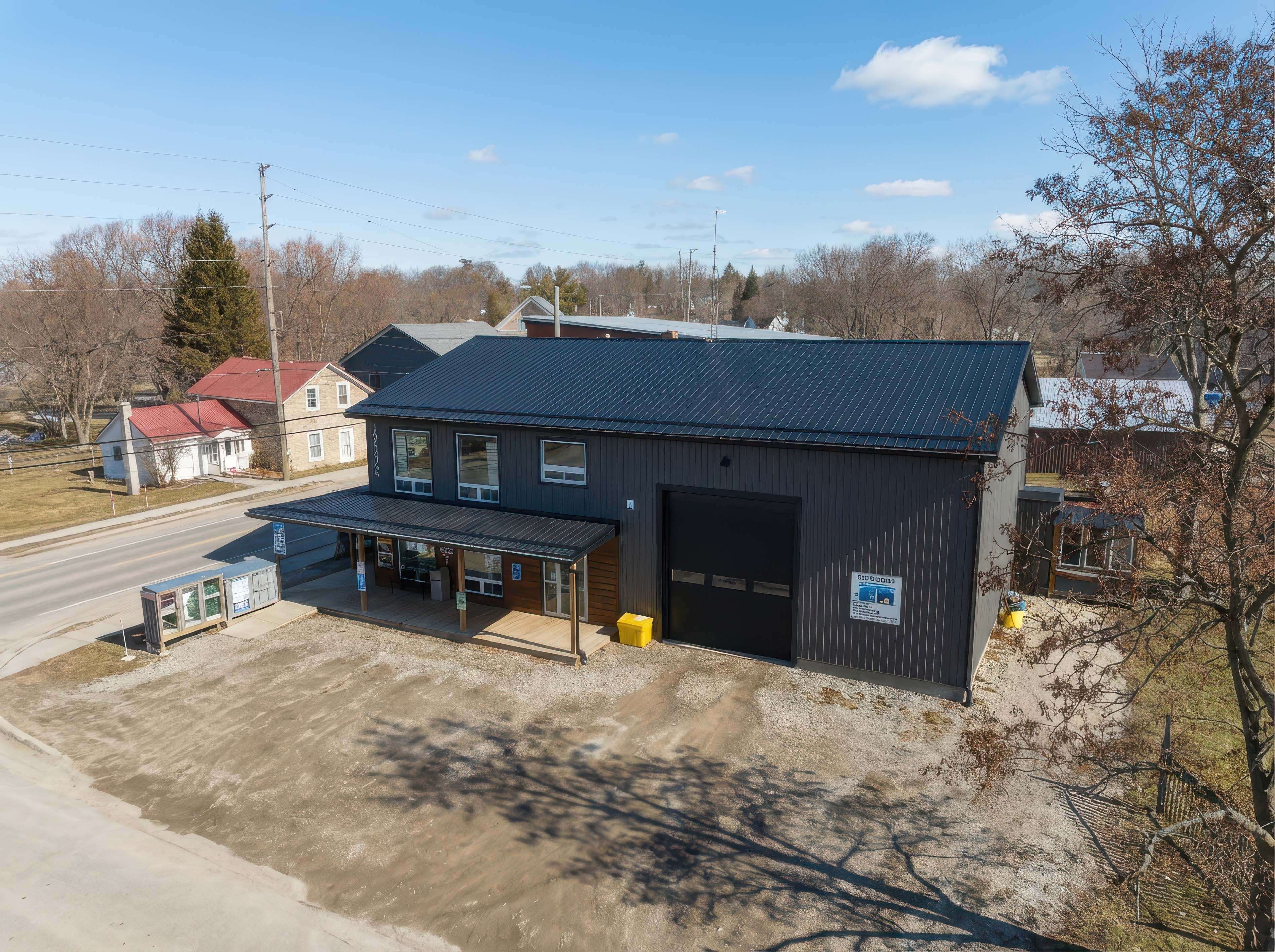 Elizabethtown-kitley, ON K0E 1M0,25 Main ST W