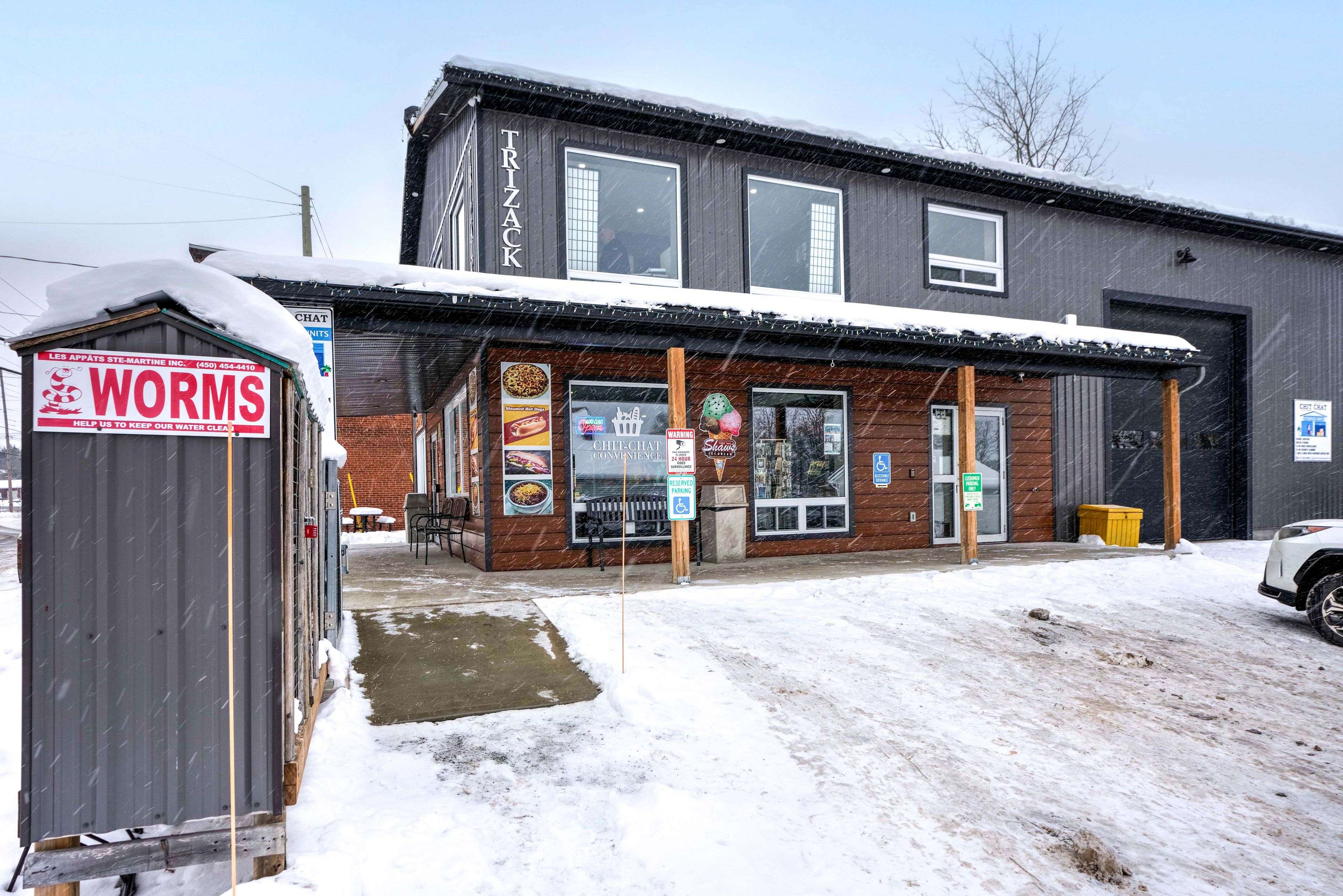 Elizabethtown-kitley, ON K0E 1M0,25 Main ST W