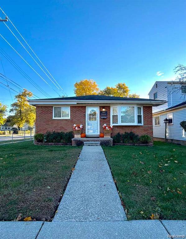 Dearborn Heights, MI 48125,3903 Jackson ST