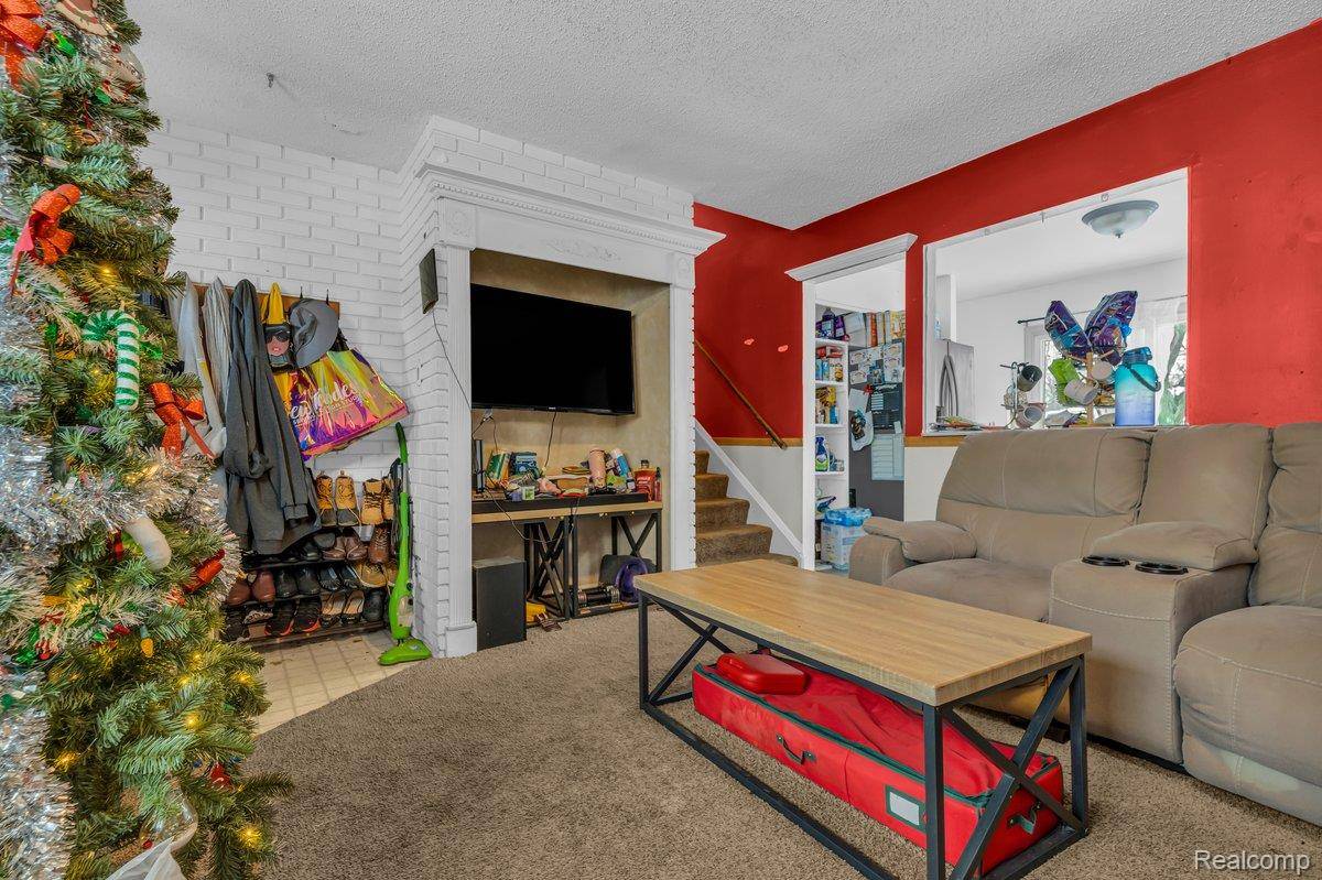 Westland, MI 48186,35759 Somerset ST