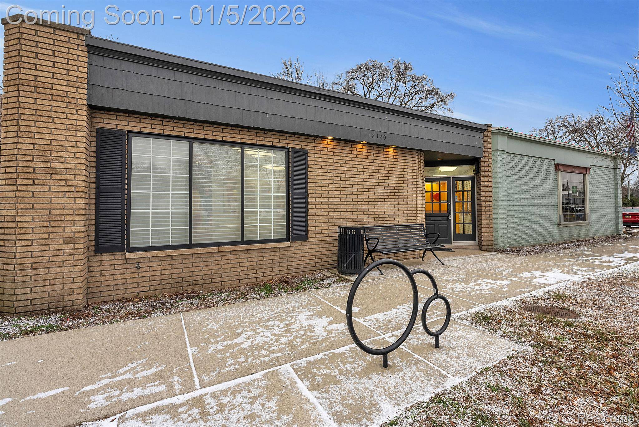 Grosse Pointe, MI 48230,18120 MACK AVE