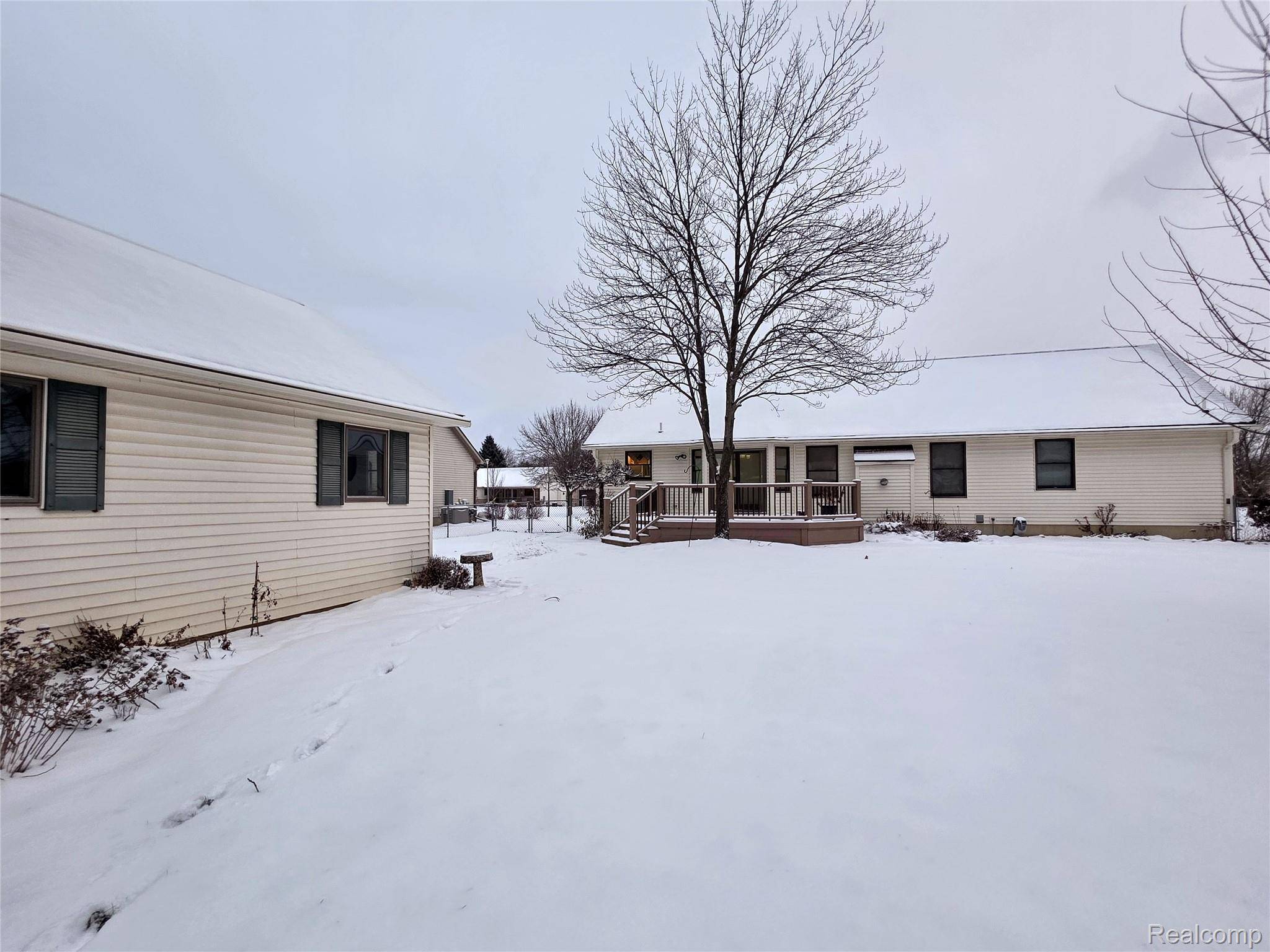 Davison, MI 48423,819 Meadow DR