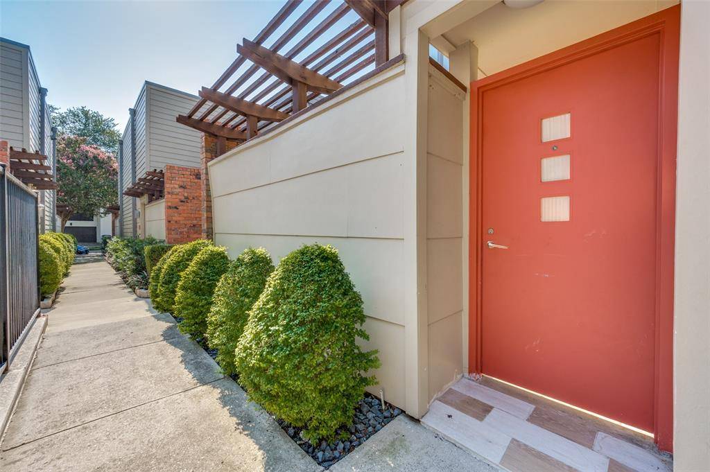 Dallas, TX 75204,3915 Buena Vista Street #D