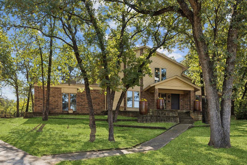 Trophy Club, TX 76262,3 Timberline Court