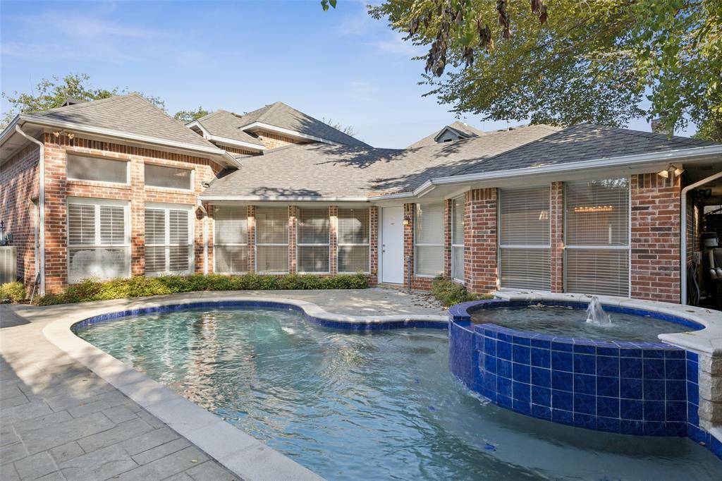 Dallas, TX 75218,1404 Waterside Drive
