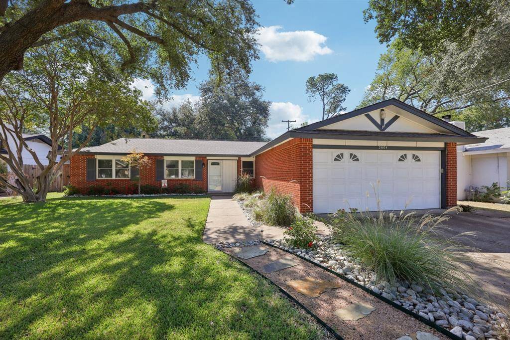 Arlington, TX 76013,2604 Hollywood Drive