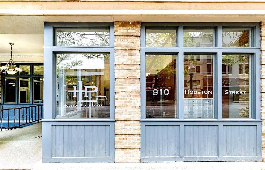 Fort Worth, TX 76102,910 Houston Street #604