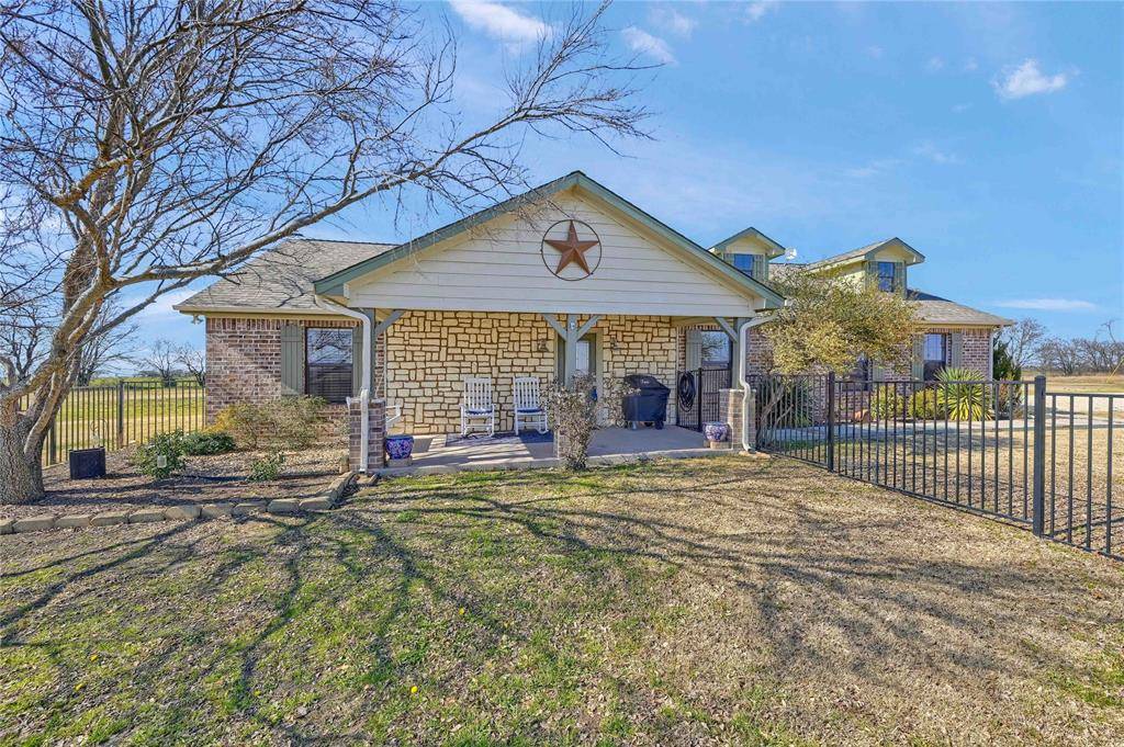 Tioga, TX 76271,132 Windmill Drive