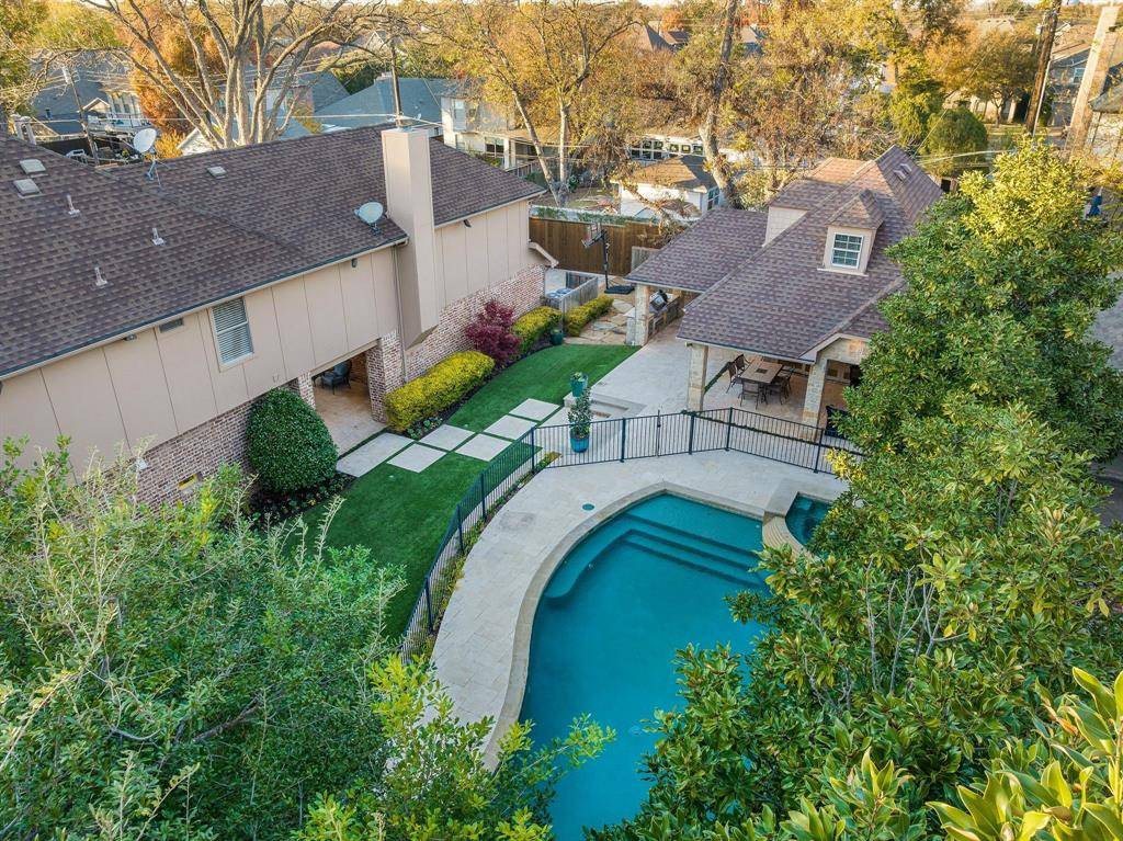 Dallas, TX 75214,6159 Lakeshore Drive