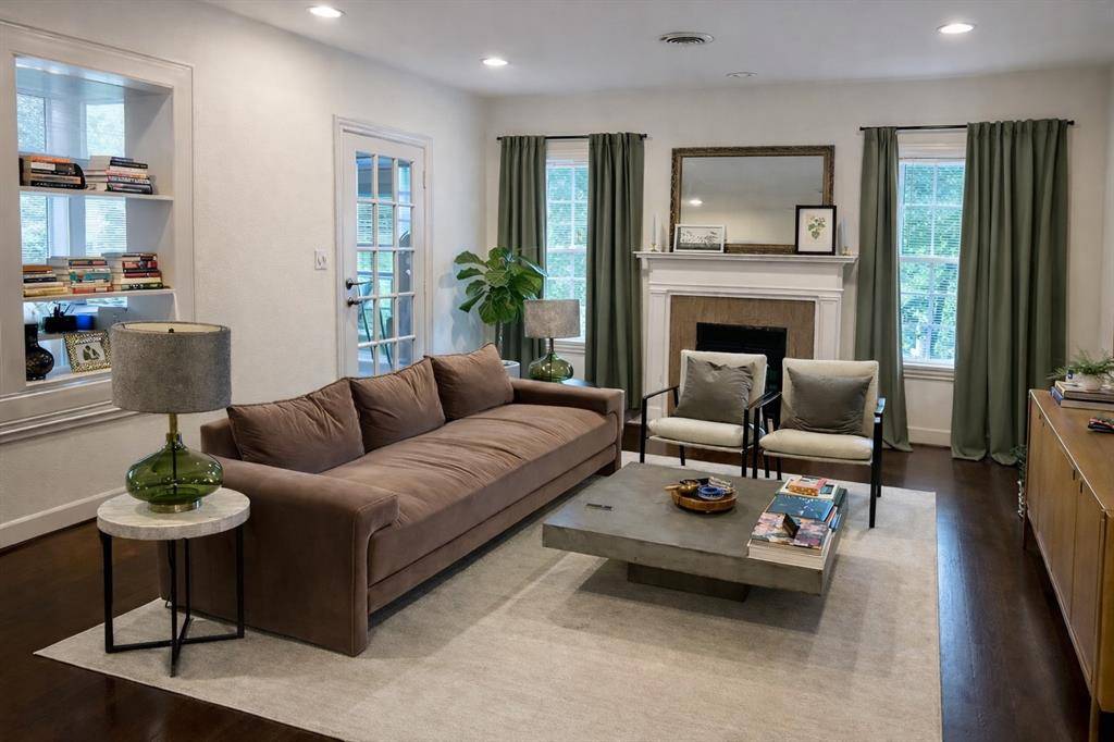 Dallas, TX 75219,4205 Prescott Avenue