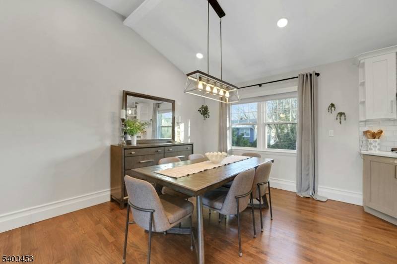 Fair Lawn Boro, NJ 07410,30-06 Morlot Ave