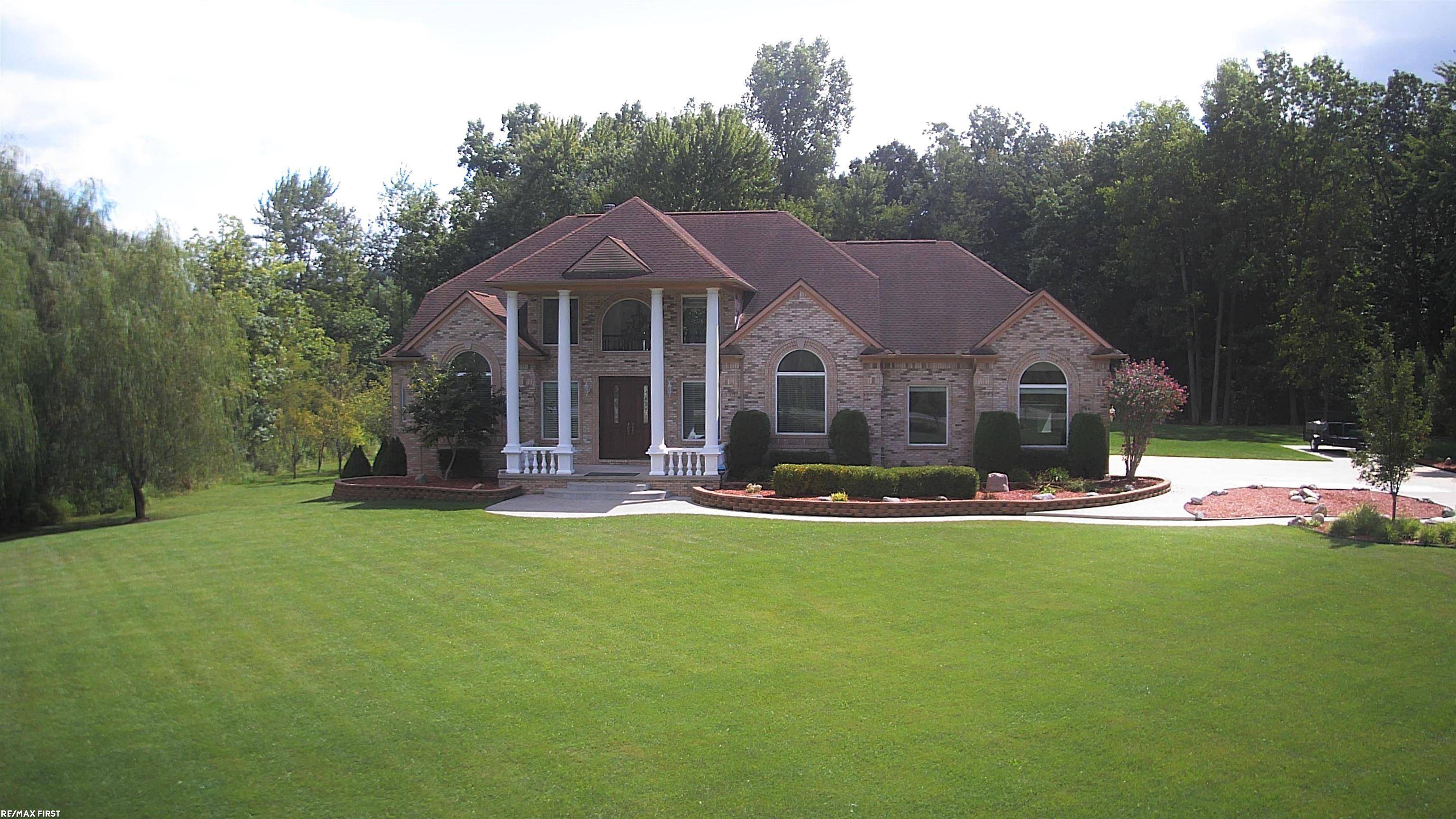 Oakland, MI 48363,400 E Romeo RD