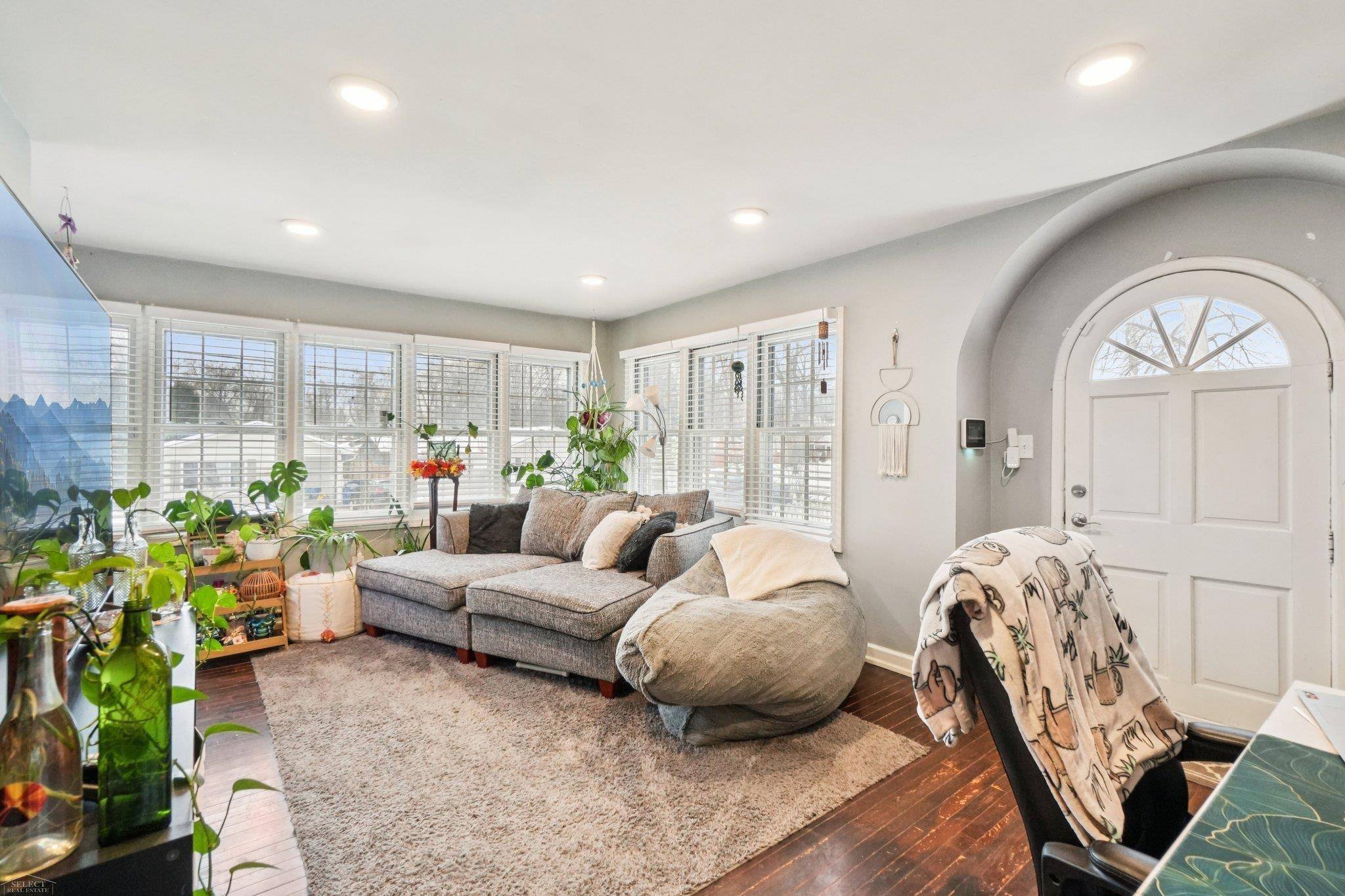 Waterford, MI 48328,3930 Mapleleaf RD