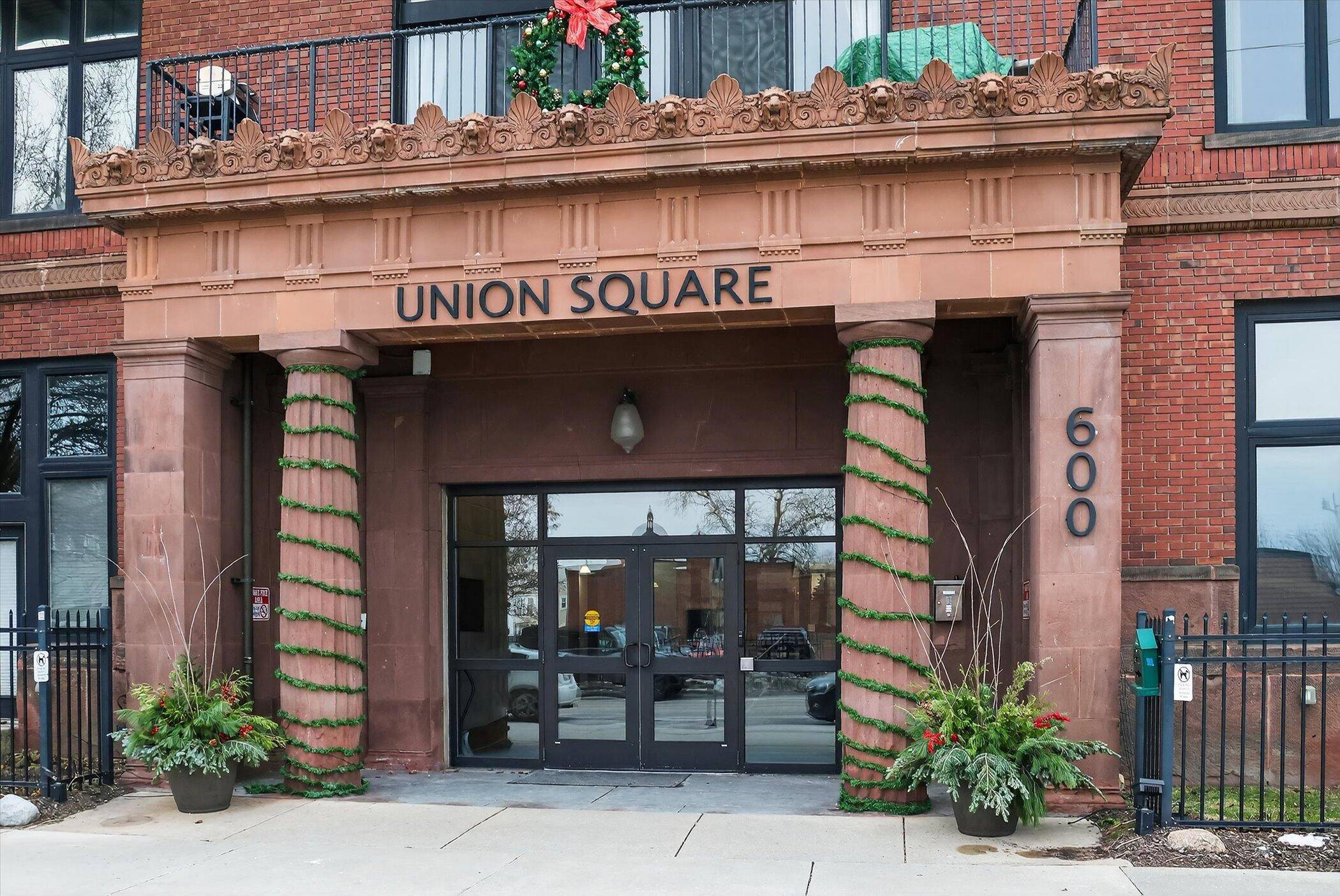 Grand Rapids, MI 49504,600 Broadway AVE NW #203