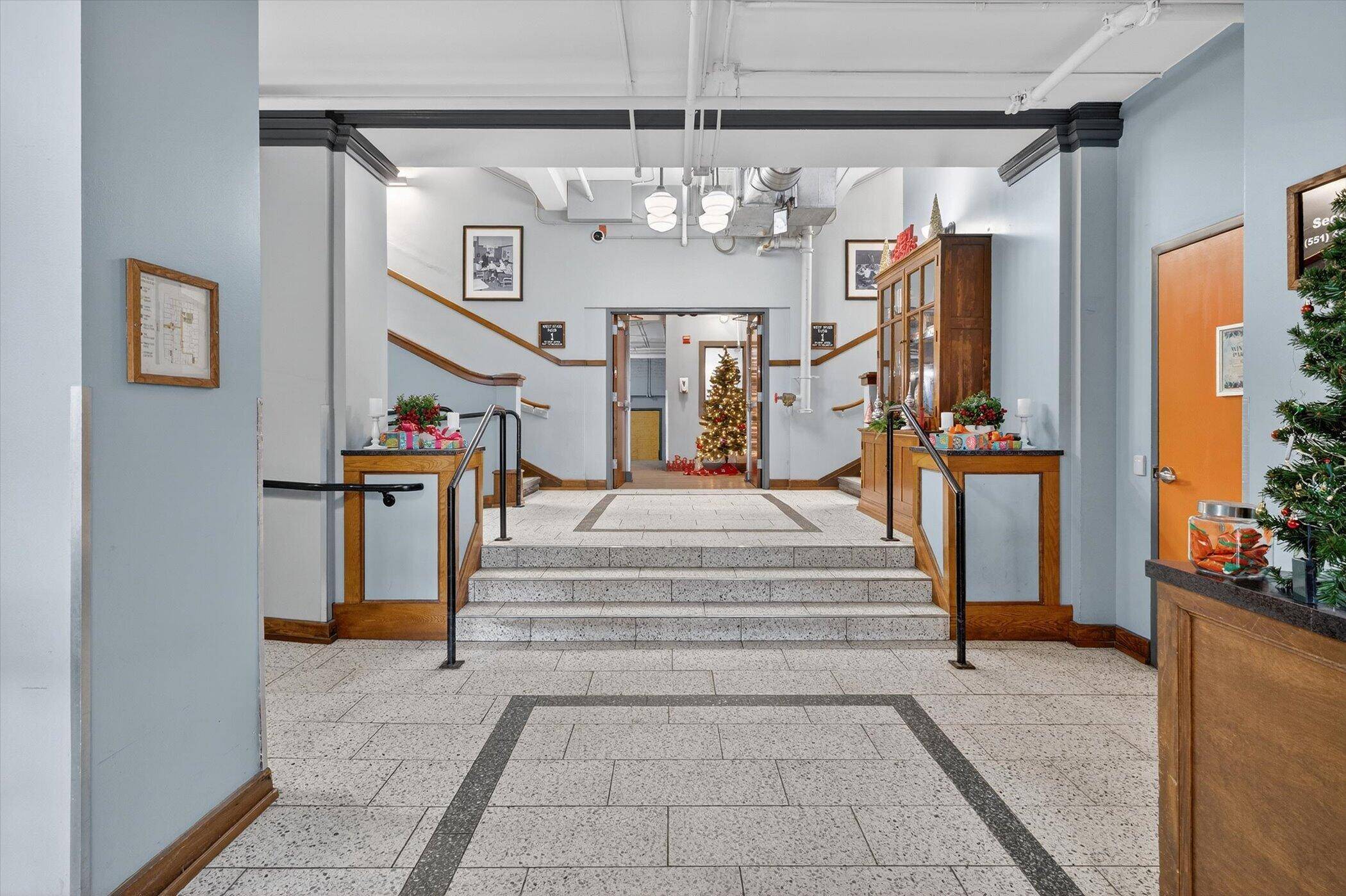 Grand Rapids, MI 49504,600 Broadway AVE NW #203