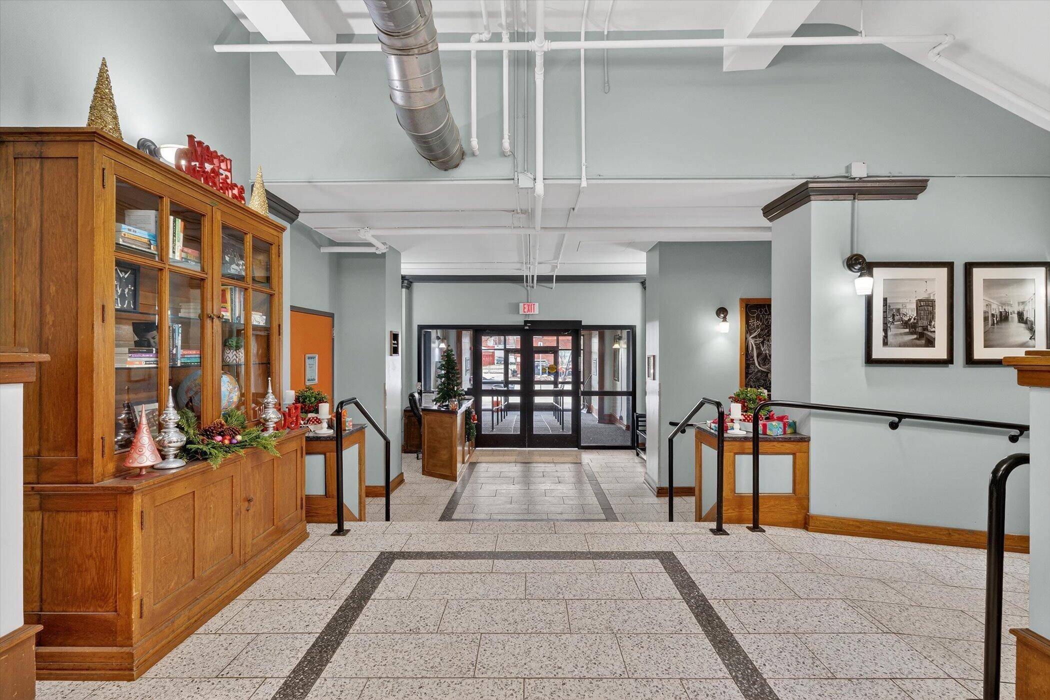 Grand Rapids, MI 49504,600 Broadway AVE NW #203