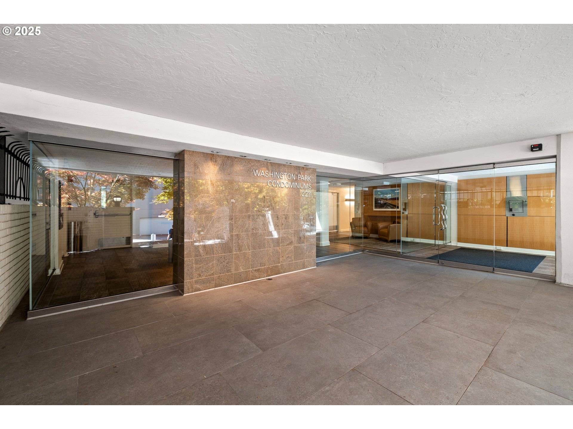 Portland, OR 97205,2211 SW PARK PL #603