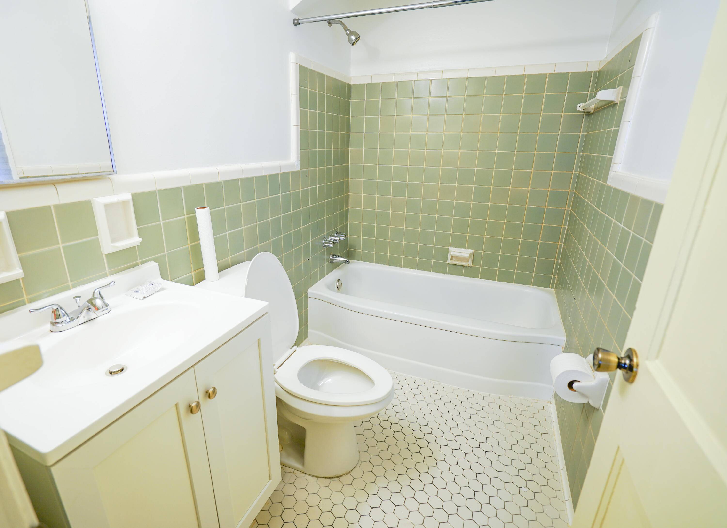 Detroit, MI 48235,17199 Meyers RD