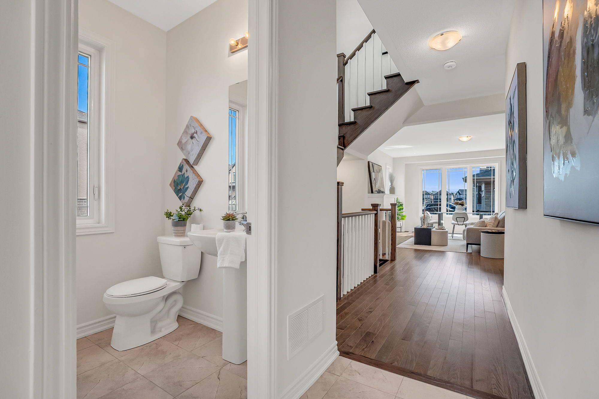 Oshawa, ON L1L 0T9,2091 Hallandale ST