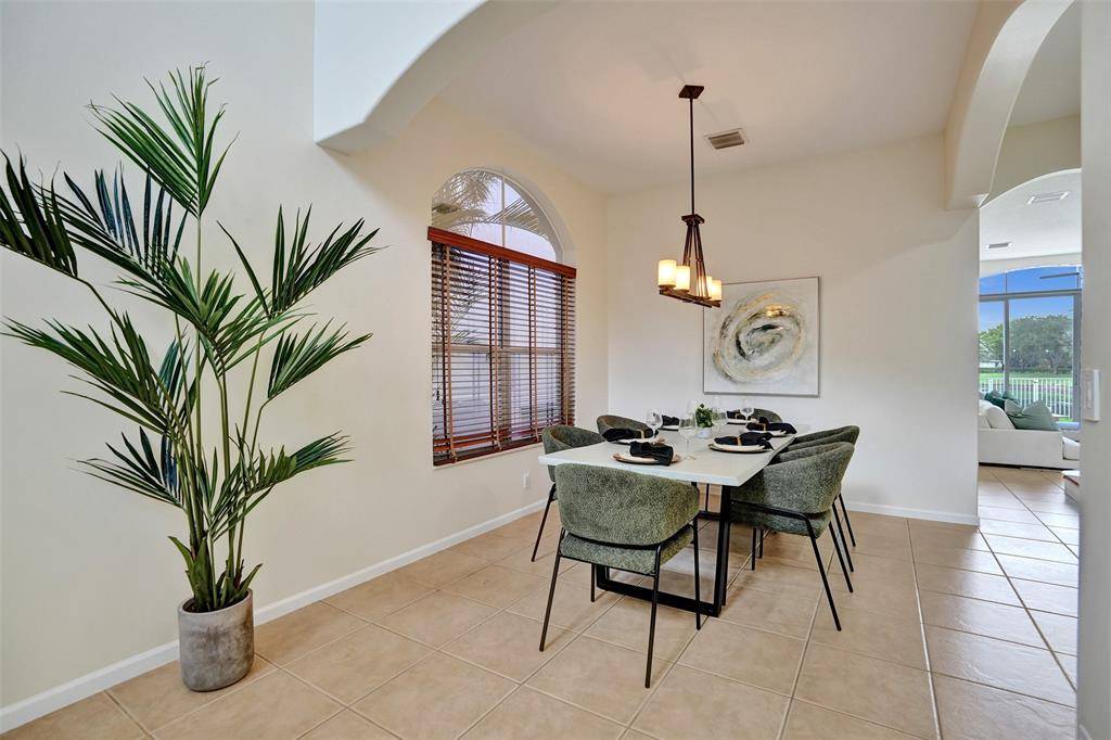 Delray Beach, FL 33445,4283 S Magnolia Cir