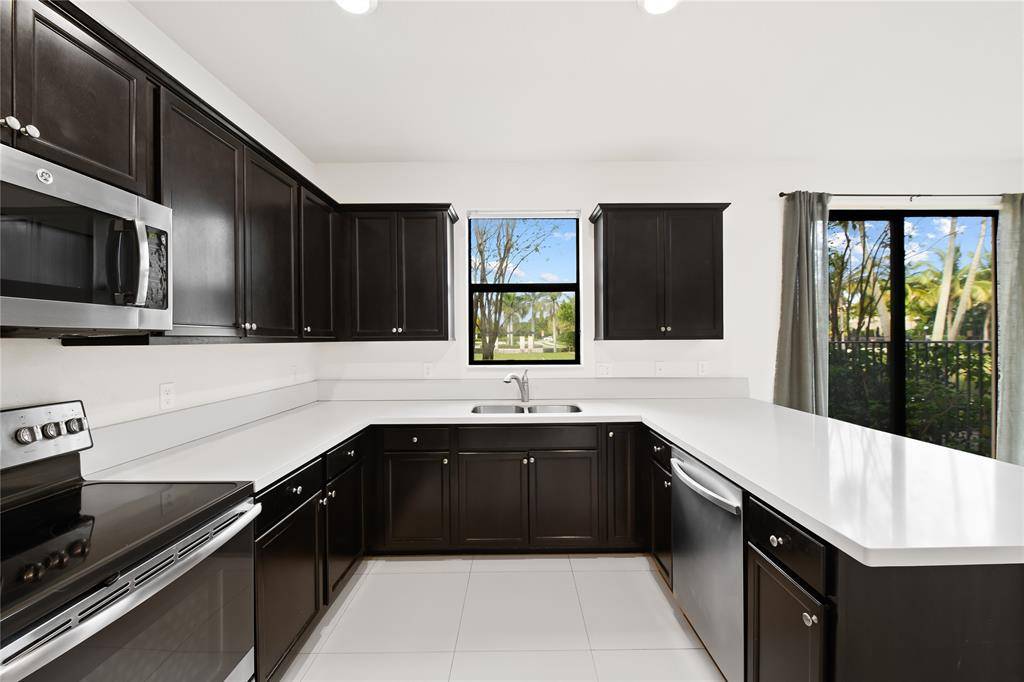 Coconut Creek, FL 33073,4033 Devenshire Ct #4033