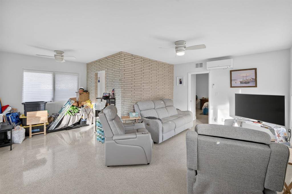 Lauderdale By The Sea, FL 33308,4436 Seagrape Dr