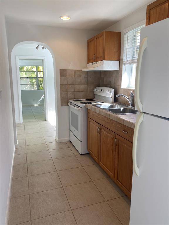 Oakland Park, FL 33334,1629 NE 34th Ln #2