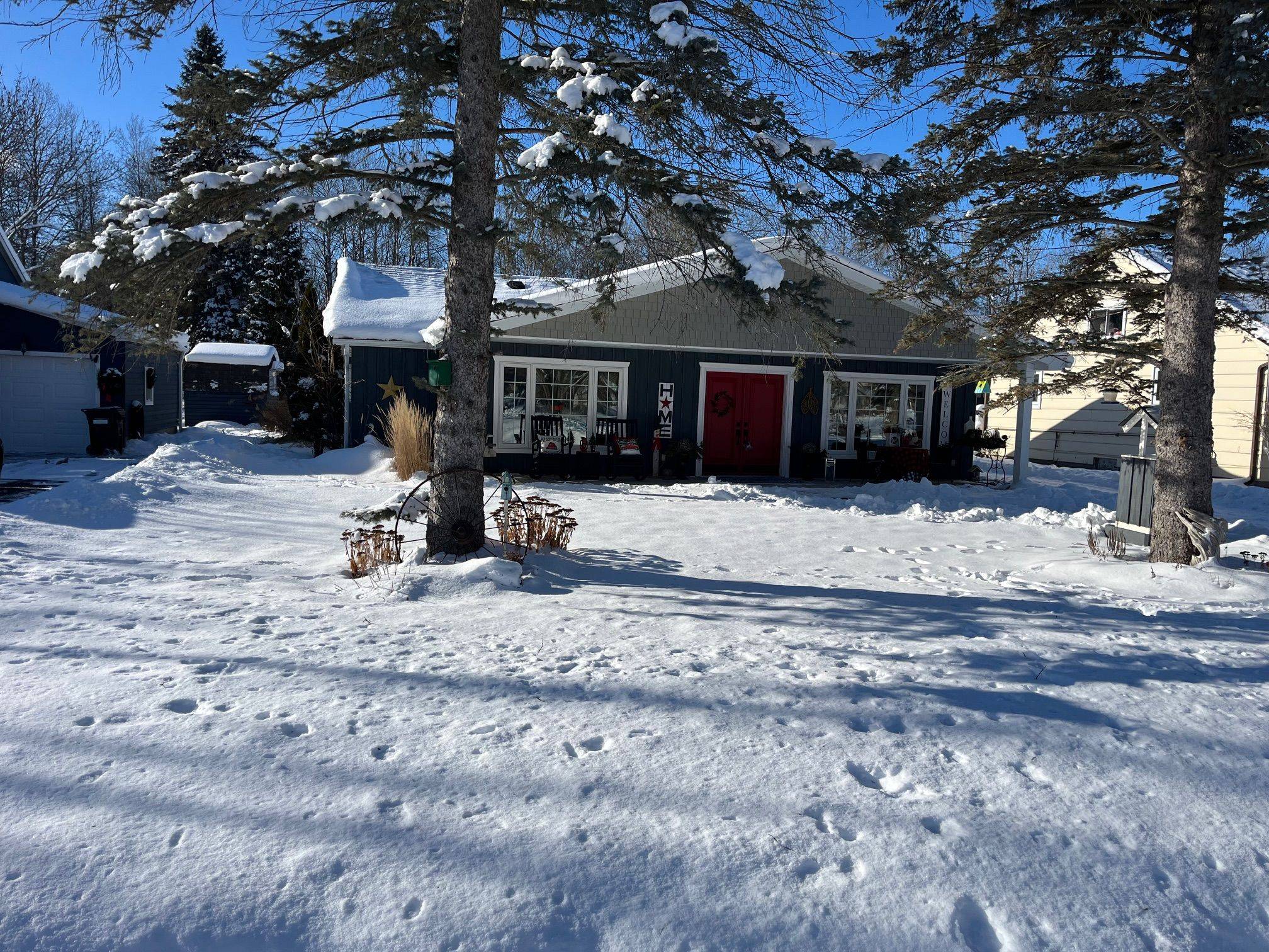 Innisfil, ON L0L 1R0,182 Parkview DR