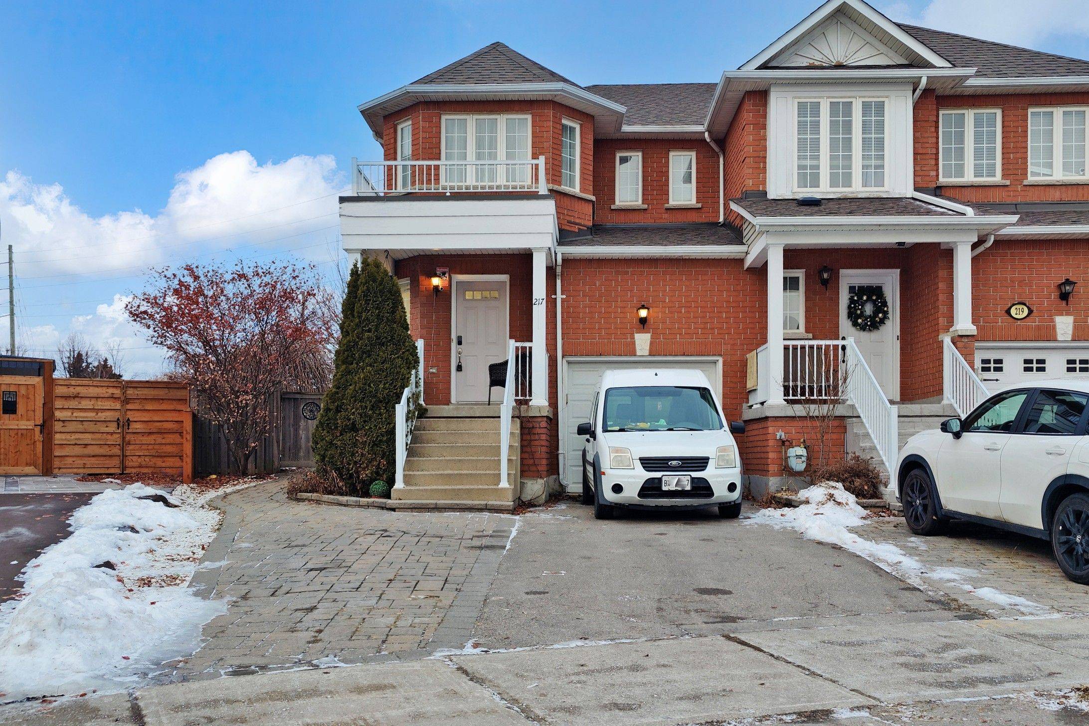Vaughan, ON L6A 4A3,217 Stonebriar DR N