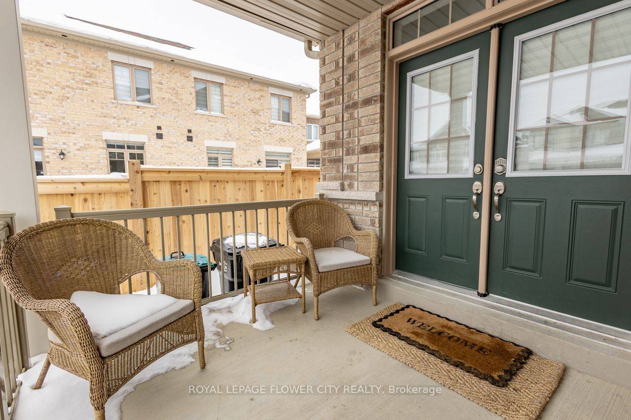 Bradford West Gwillimbury, ON L3Z 2A6,13 Ferragine CRES