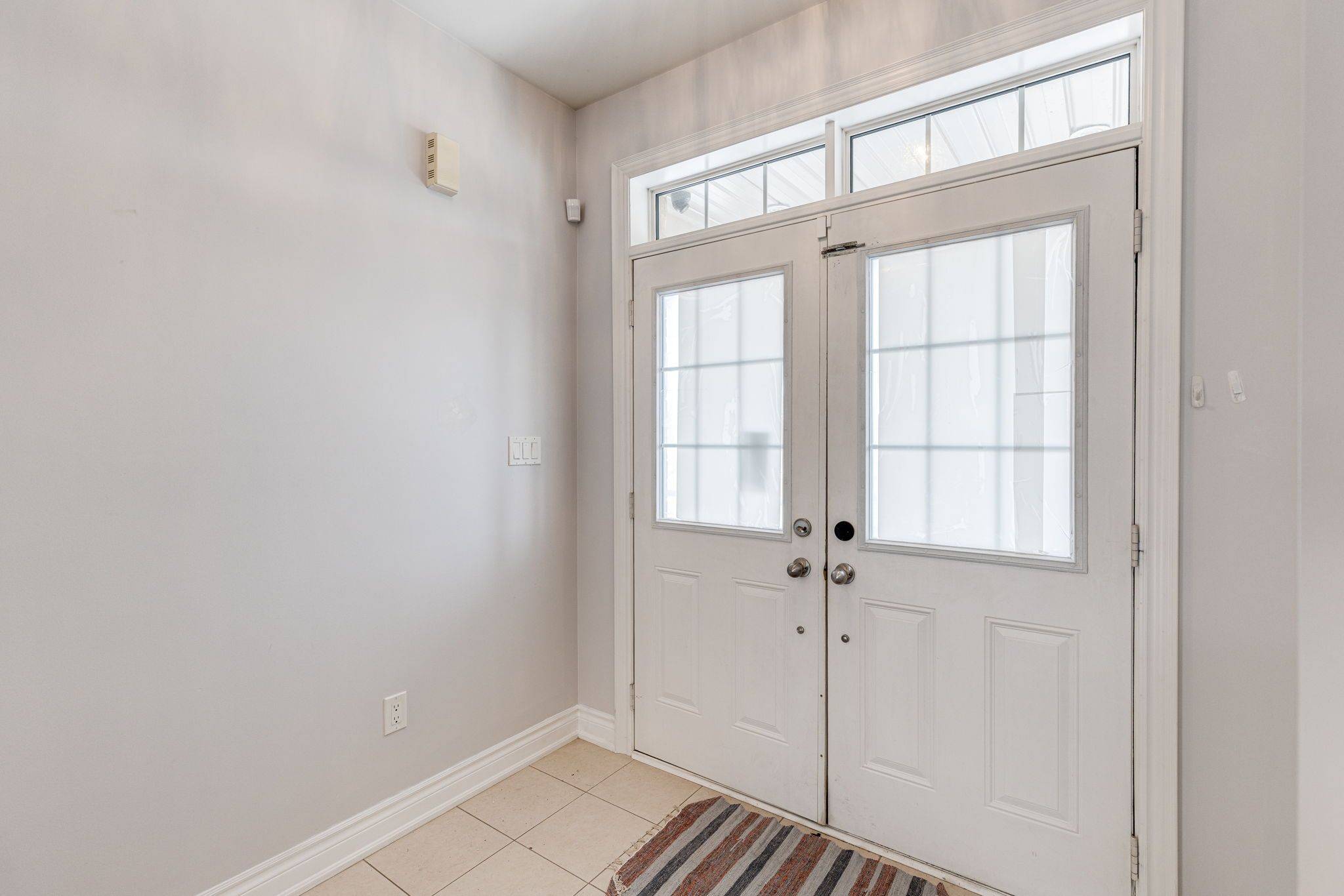 Vaughan, ON L4H 4T9,102 MACTIER DR