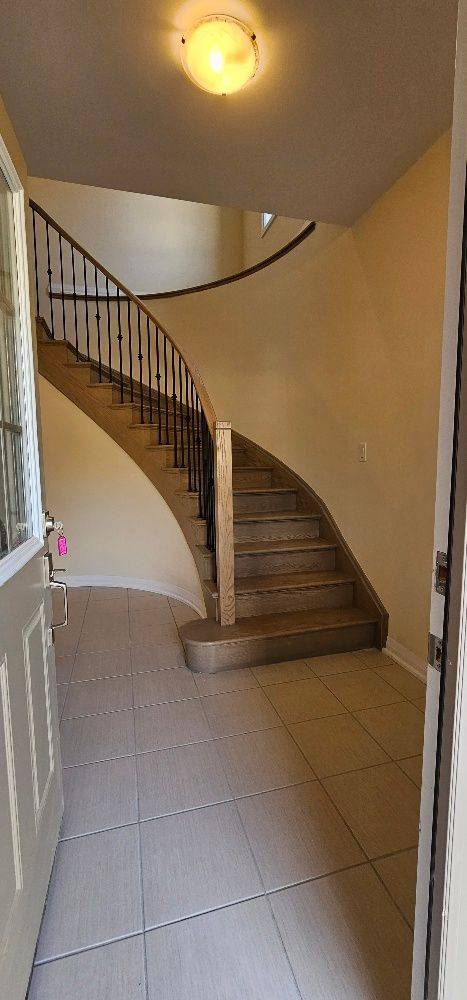 Penetanguishene, ON L9M 0W8,11 Revol RD