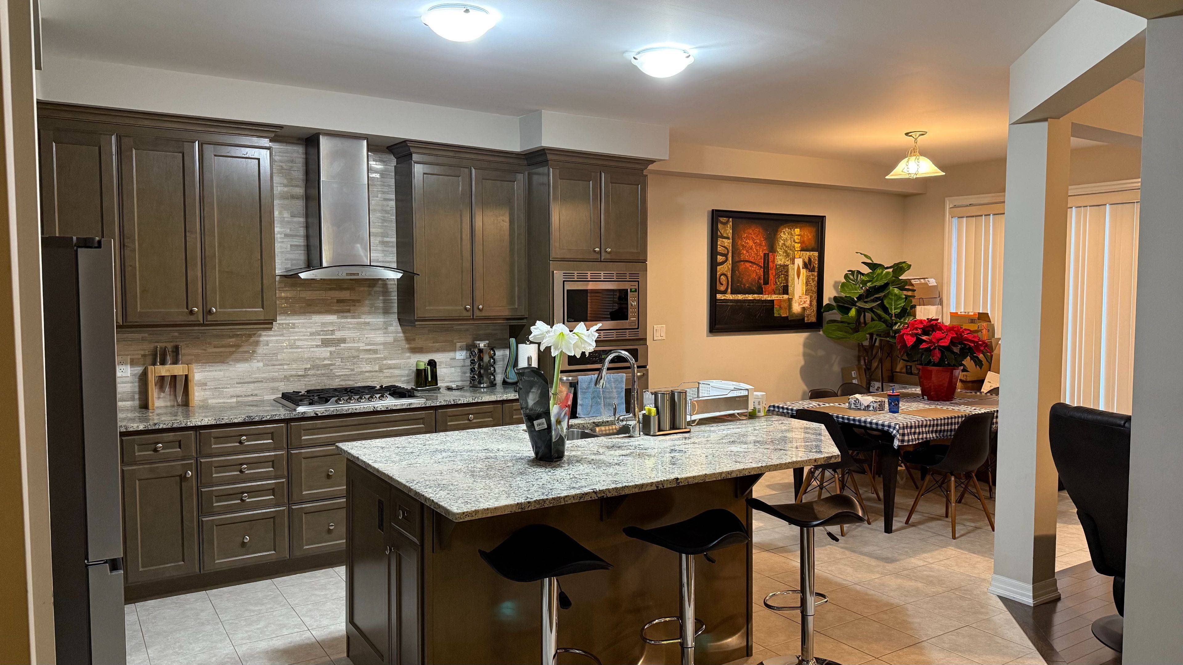 Oakville, ON L6H 0M8,165 Wheat Boom DR S