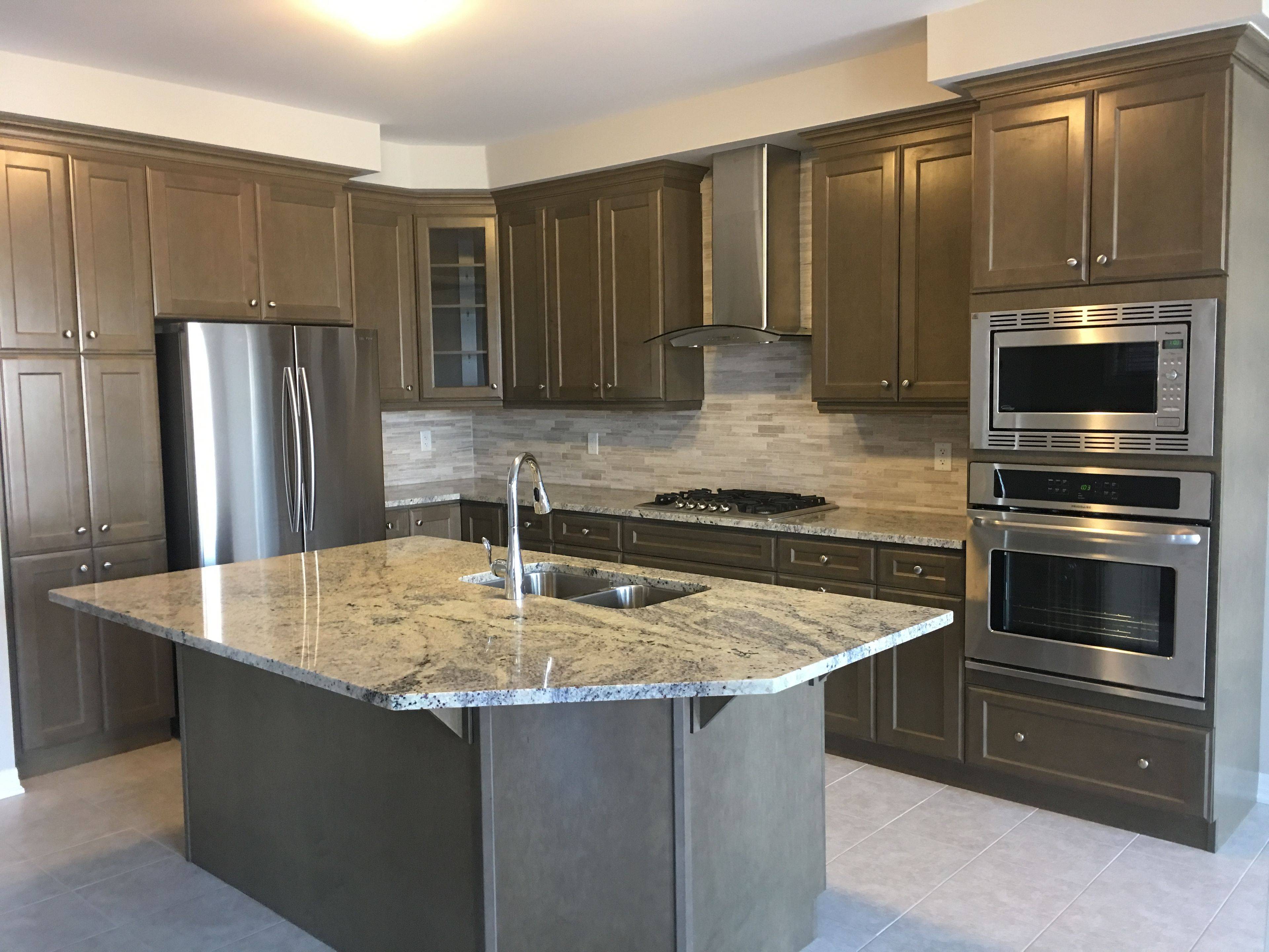 Oakville, ON L6H 0M8,165 Wheat Boom DR S