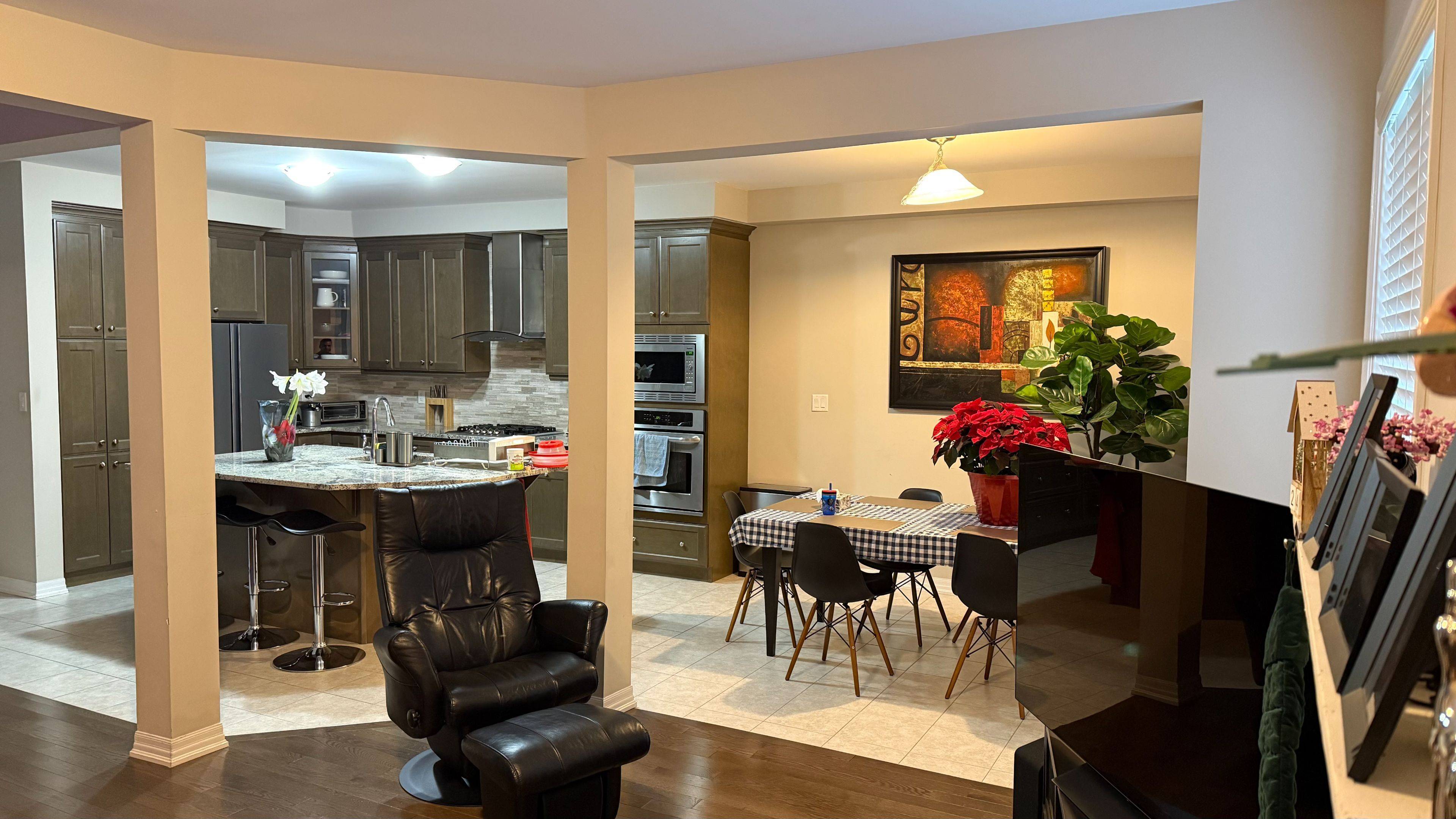 Oakville, ON L6H 0M8,165 Wheat Boom DR S