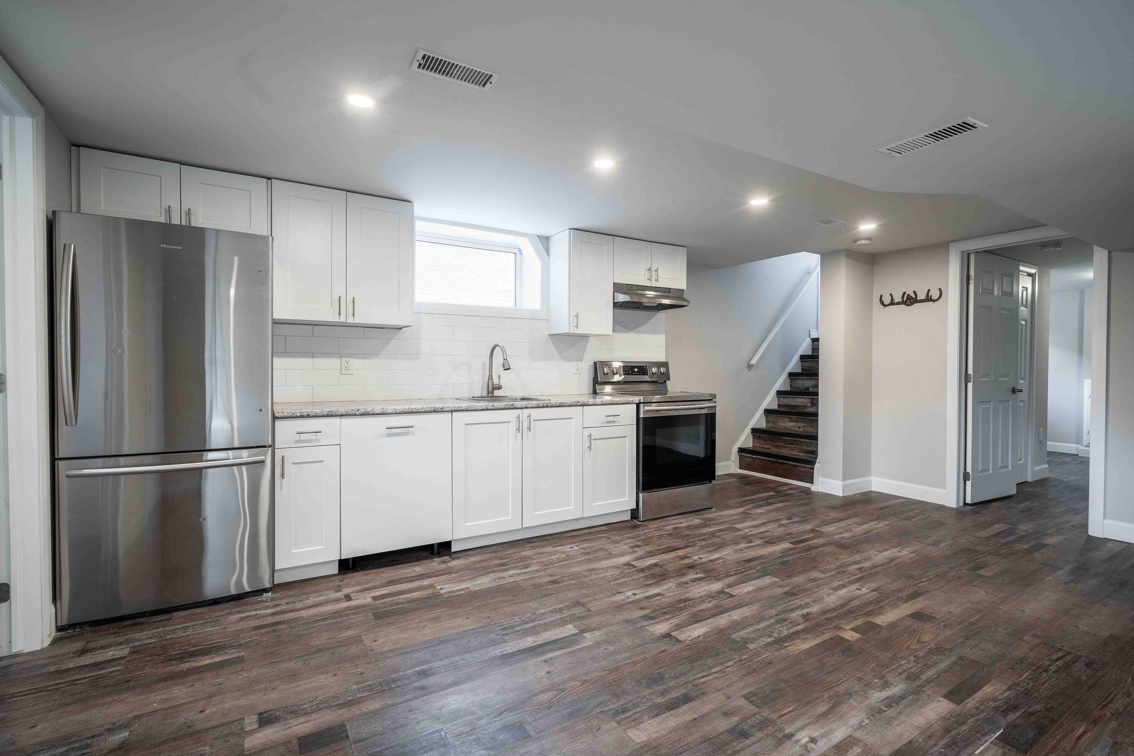 Hamilton, ON L8K 4C8,4 Starlight CT #Lower