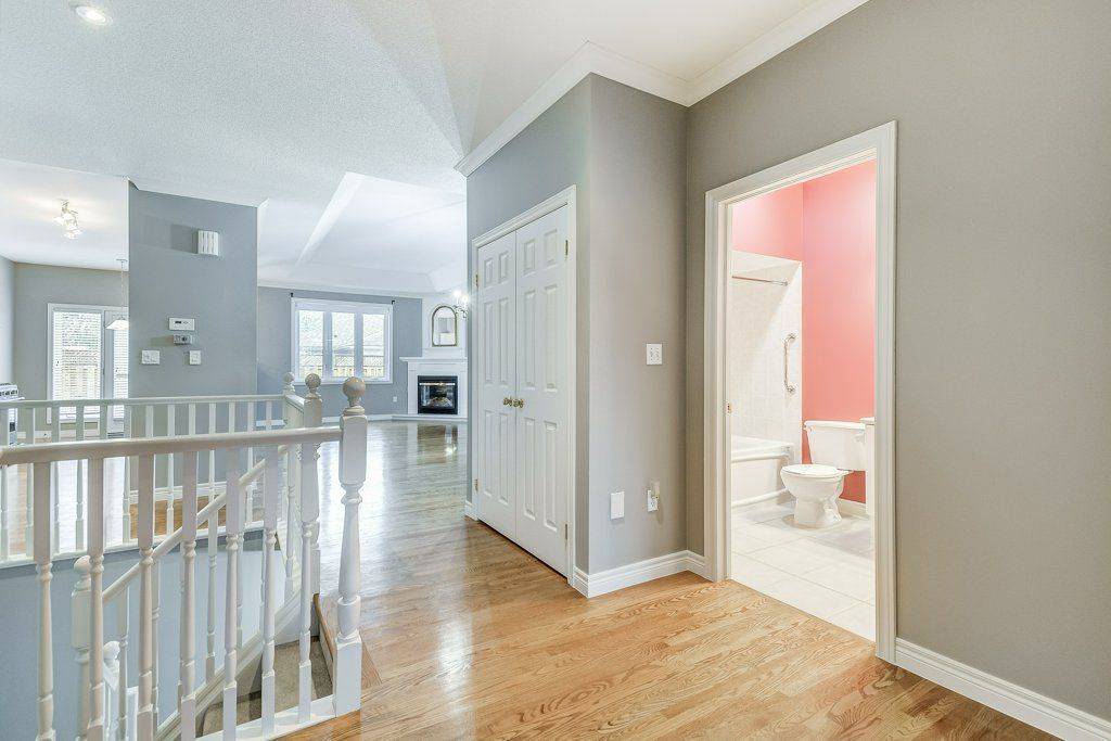 Hamilton, ON L0R 1W0,33 Critzia DR