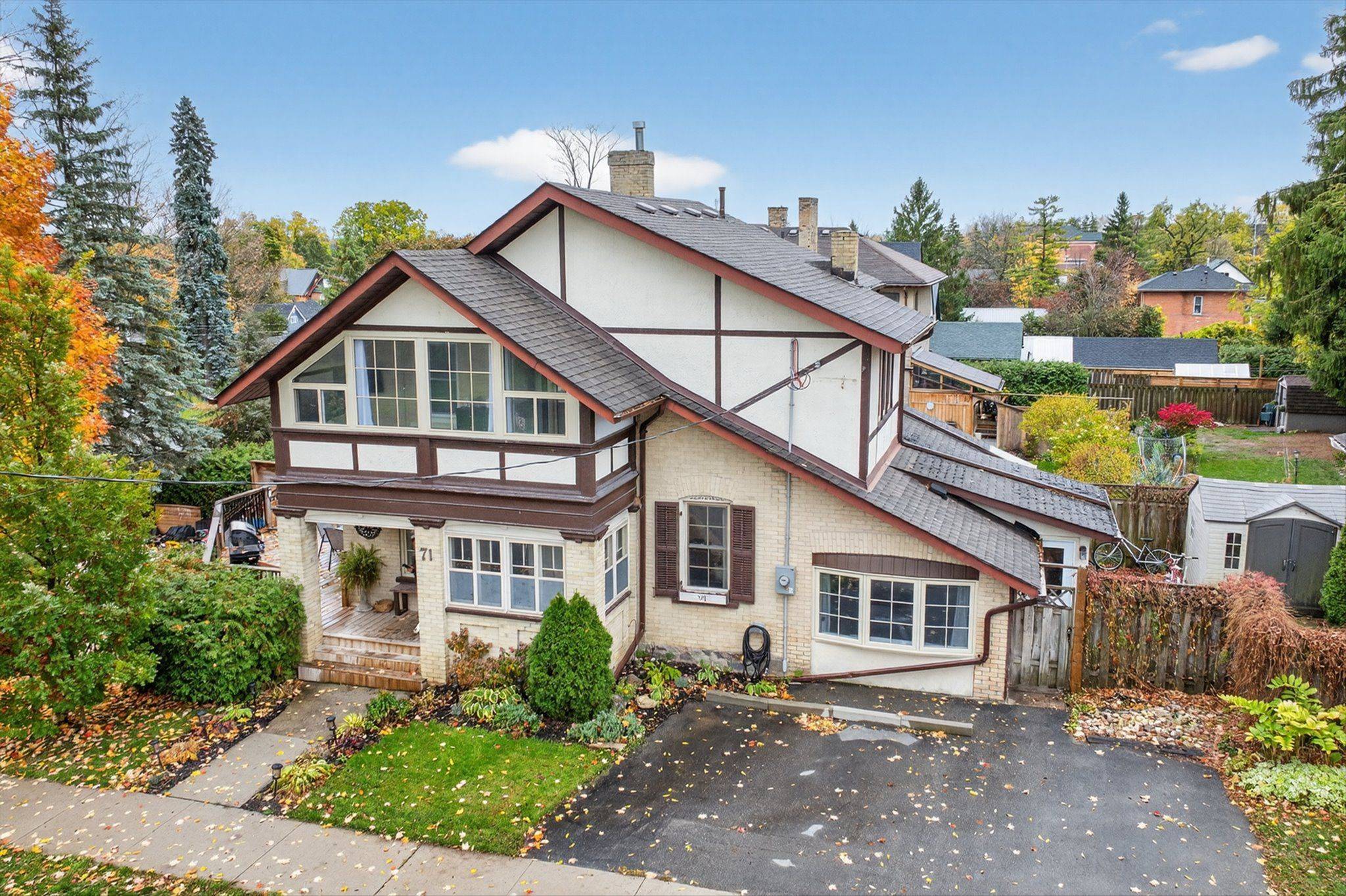 Kawartha Lakes, ON K9V 3R5,71 Bond ST W