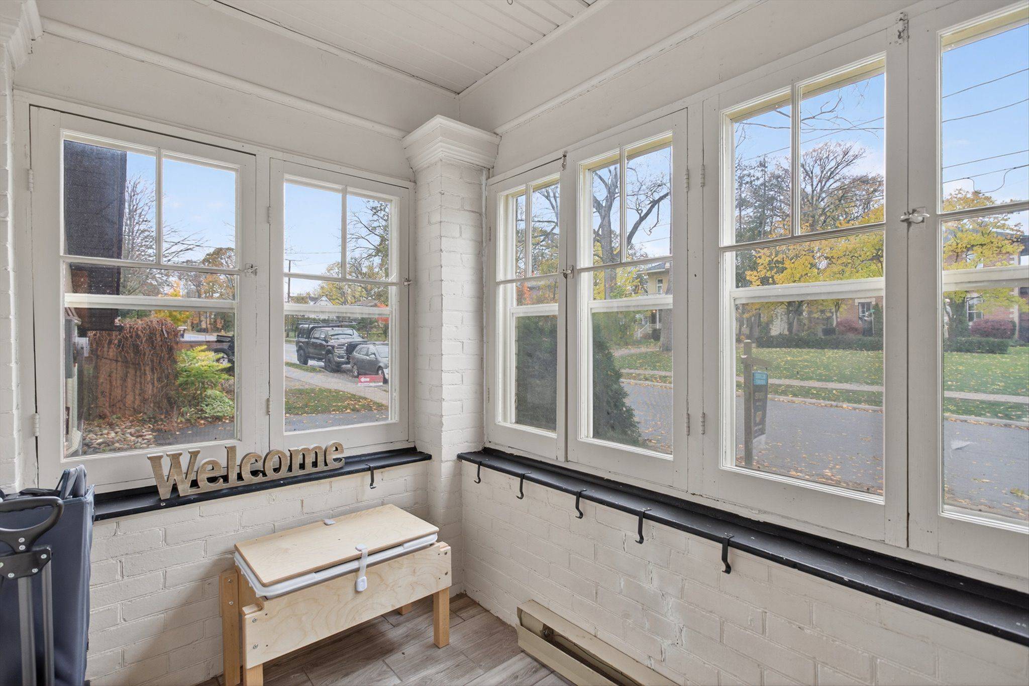 Kawartha Lakes, ON K9V 3R5,71 Bond ST W