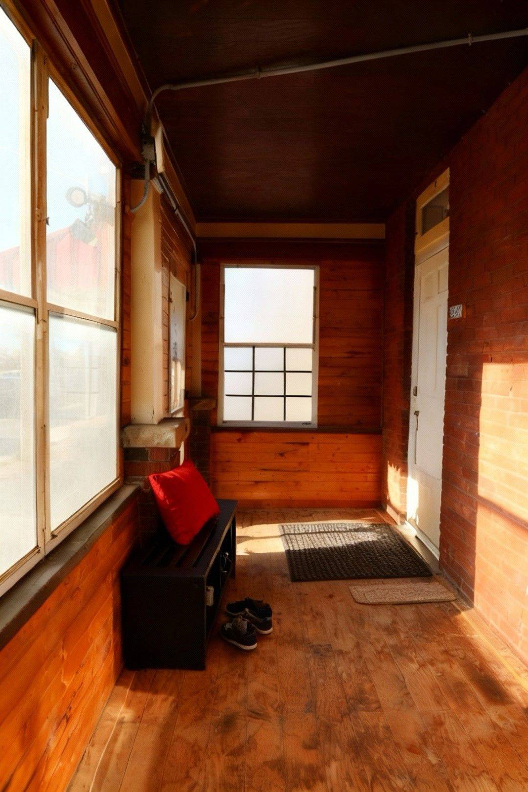 Peterborough, ON K9J 1Y8,280 Lansdowne ST W