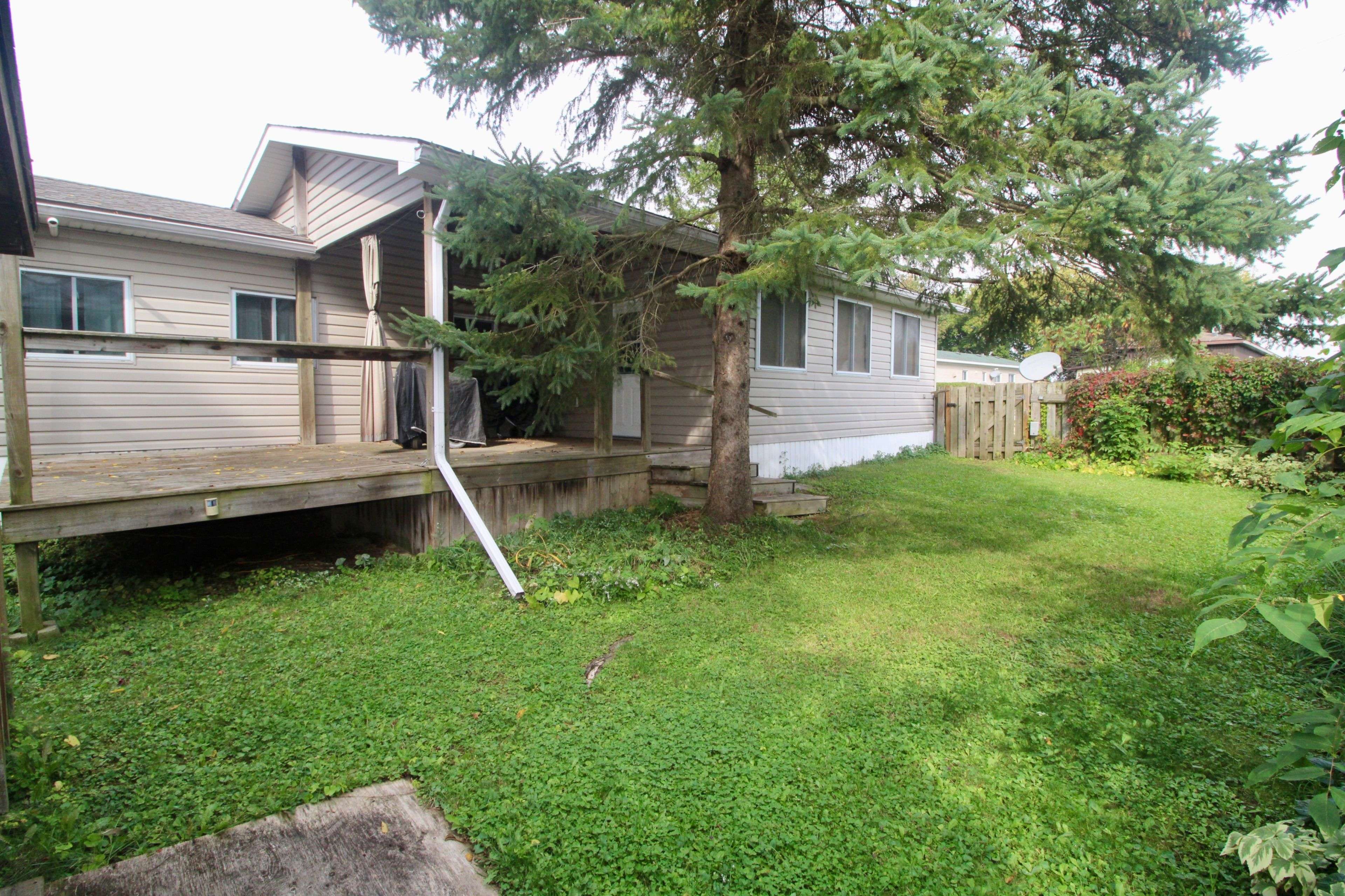 West Grey, ON N0G 1R0,302694 Douglas ST #55