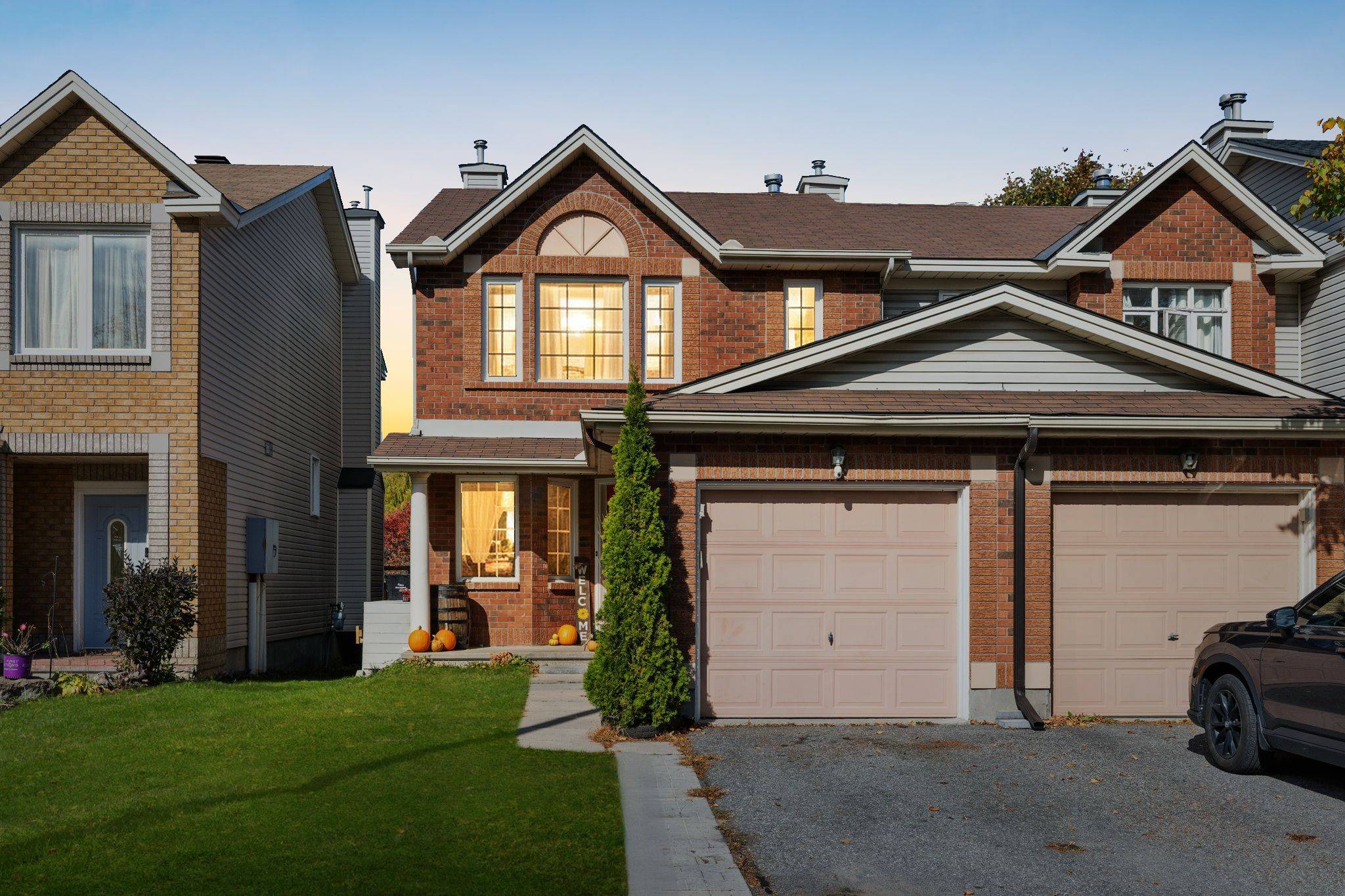 Kanata, ON K2K 2V4,13 Banchory CRES