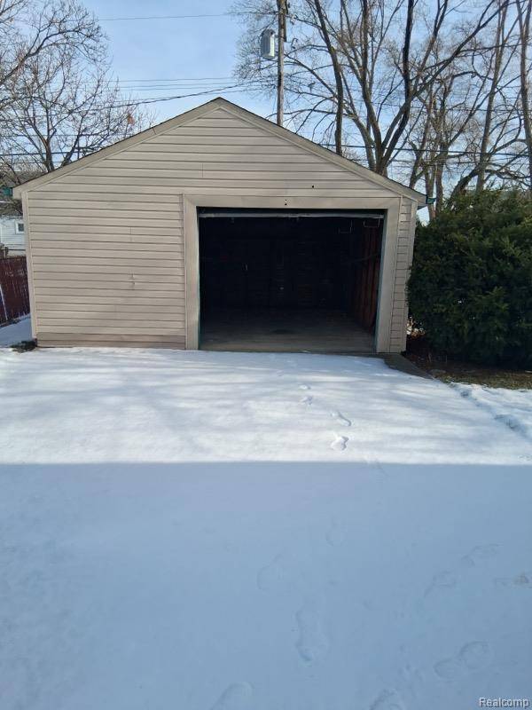 Eastpointe, MI 48021,22014 Tuscany AVE