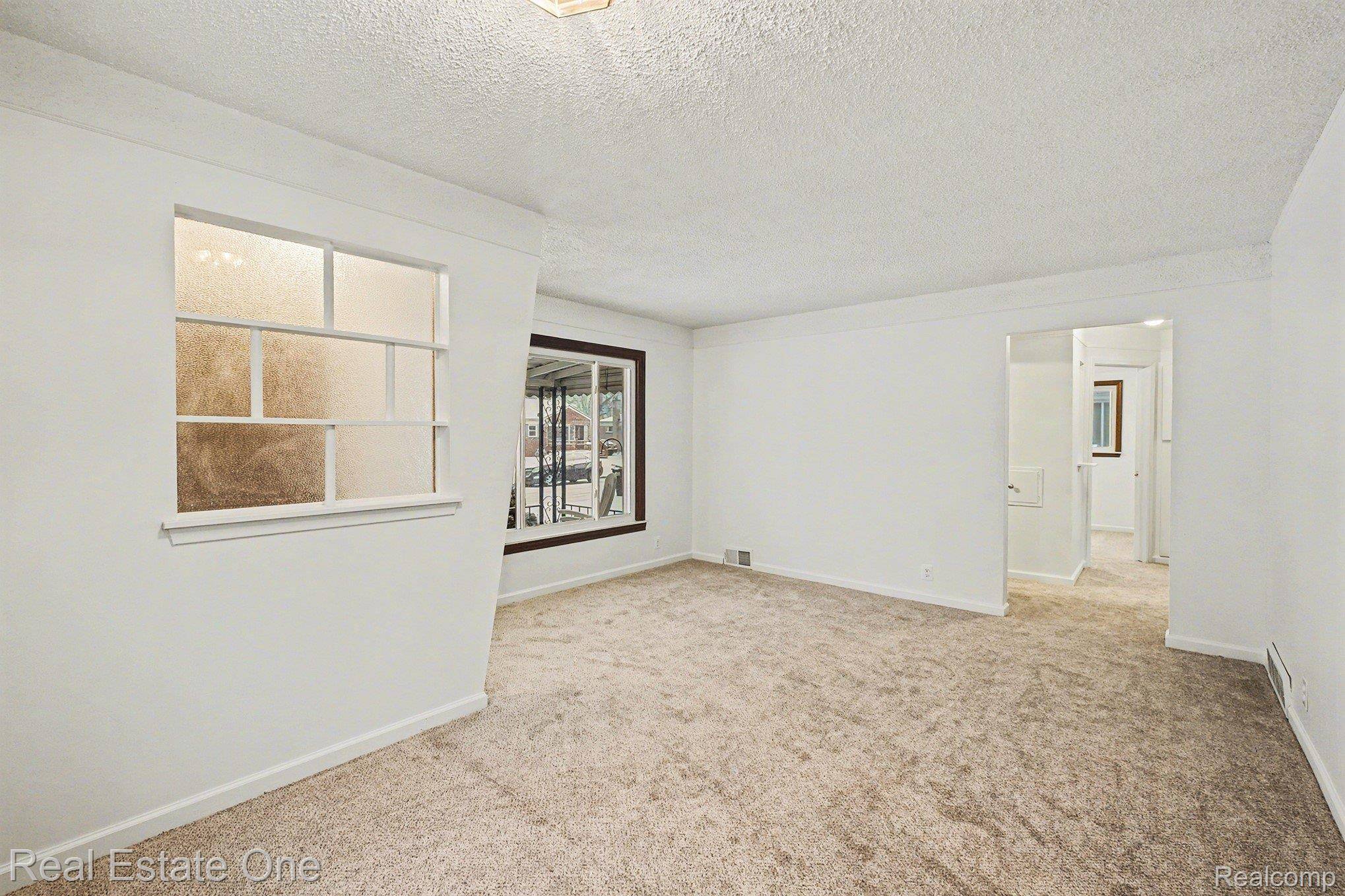 Madison Heights, MI 48071,28460 Herbert ST