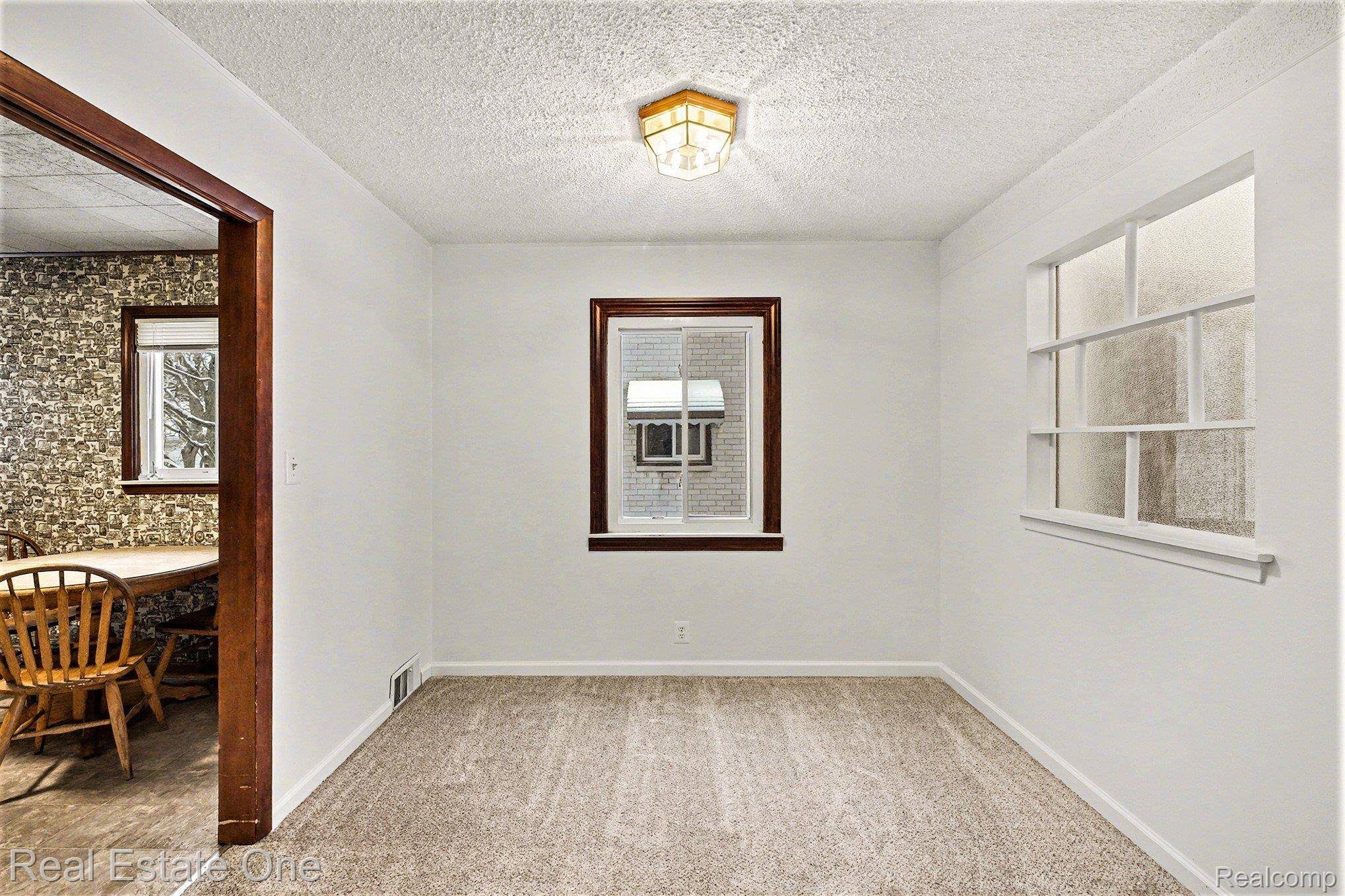 Madison Heights, MI 48071,28460 Herbert ST